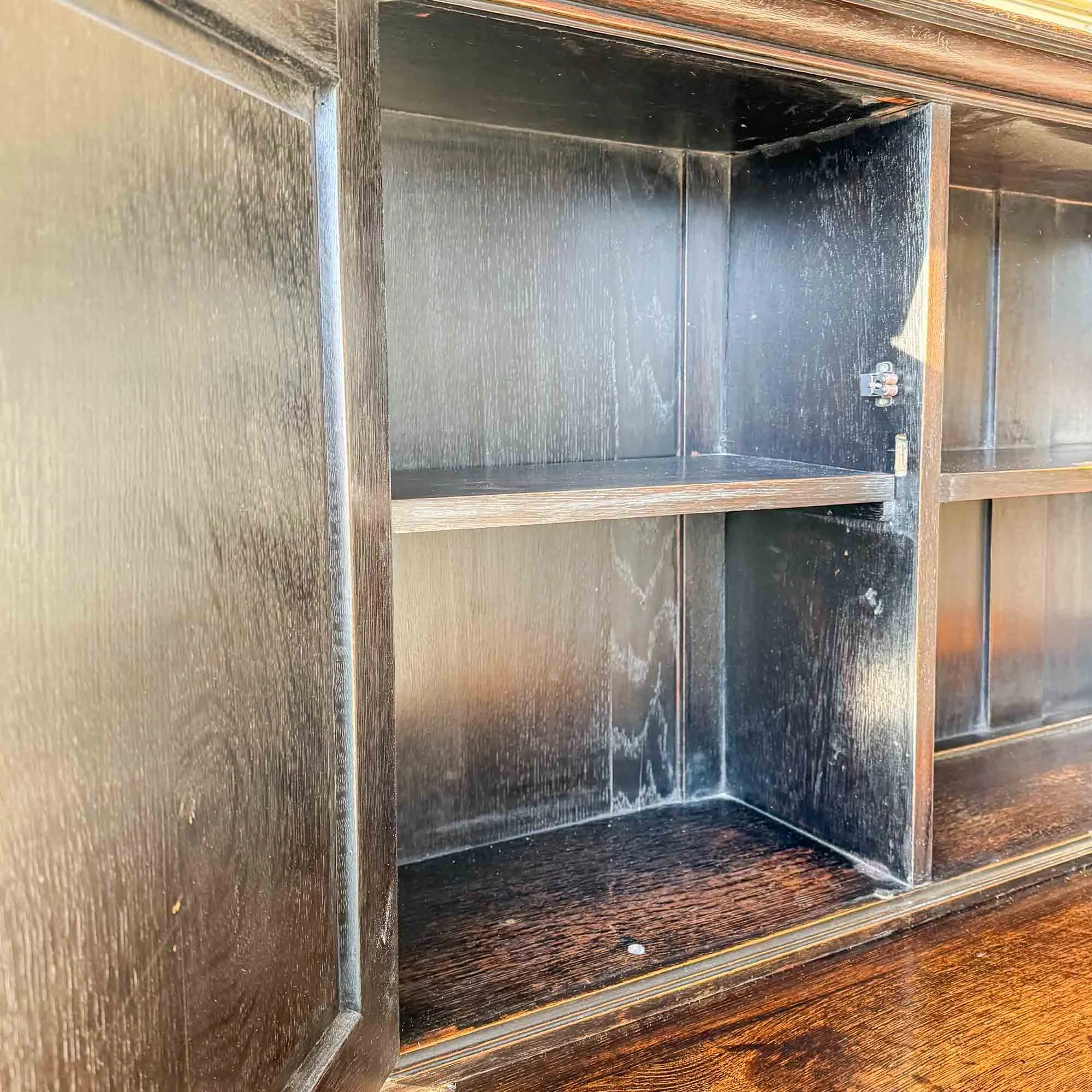 arts and crafts oak dresser-7-2.jpg