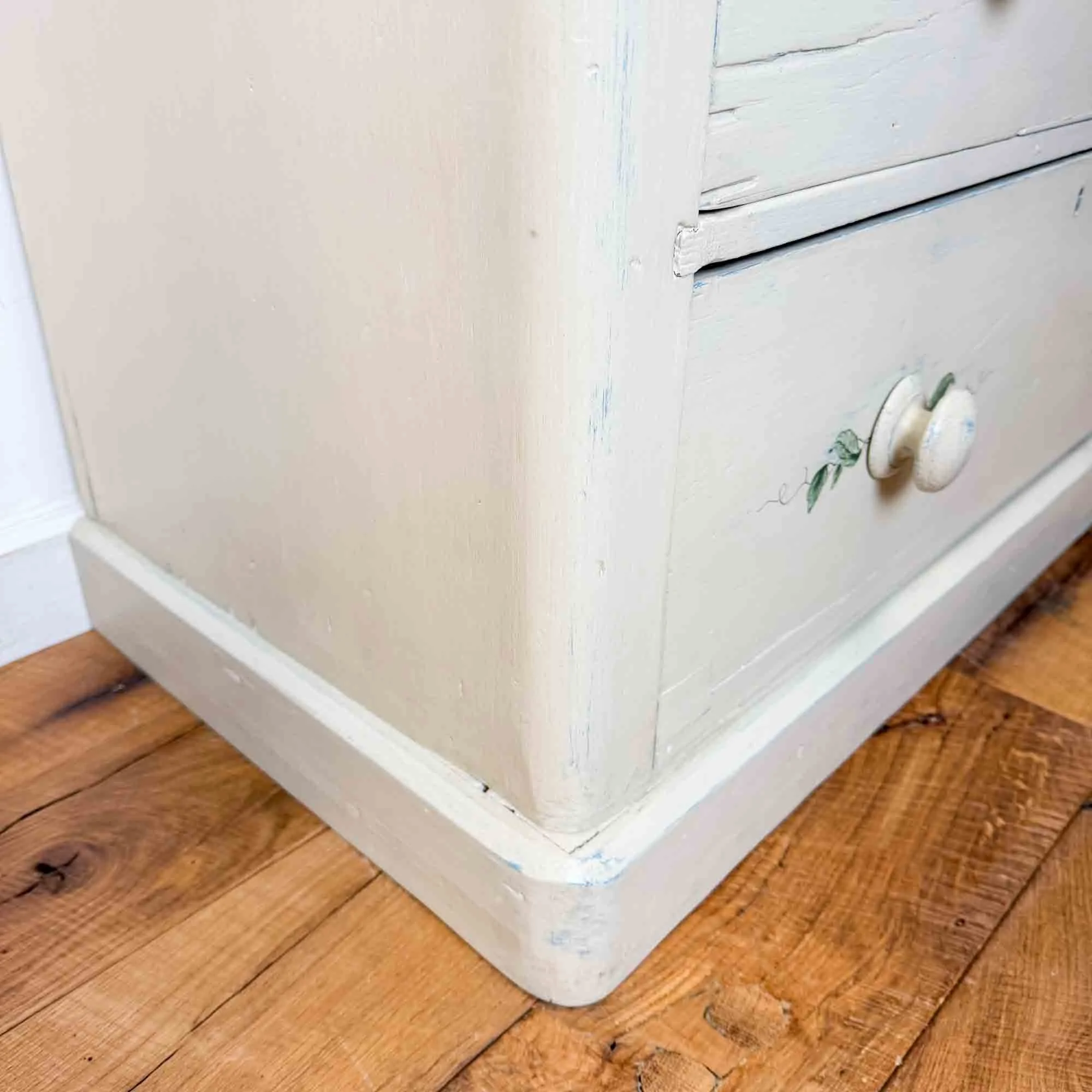 painted antique pine chest of drawers-10.jpg