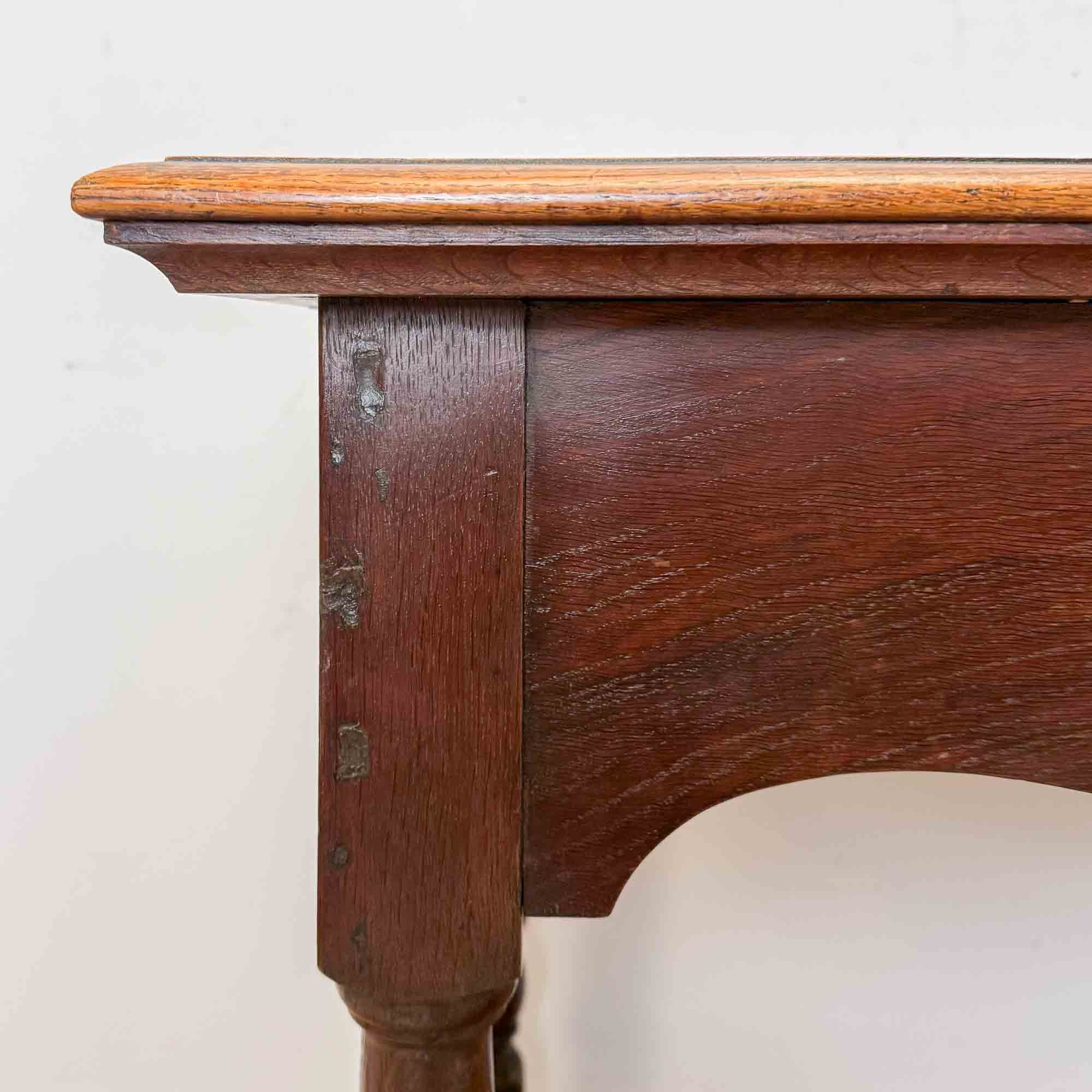 oak side table barley twist legs-2.jpg