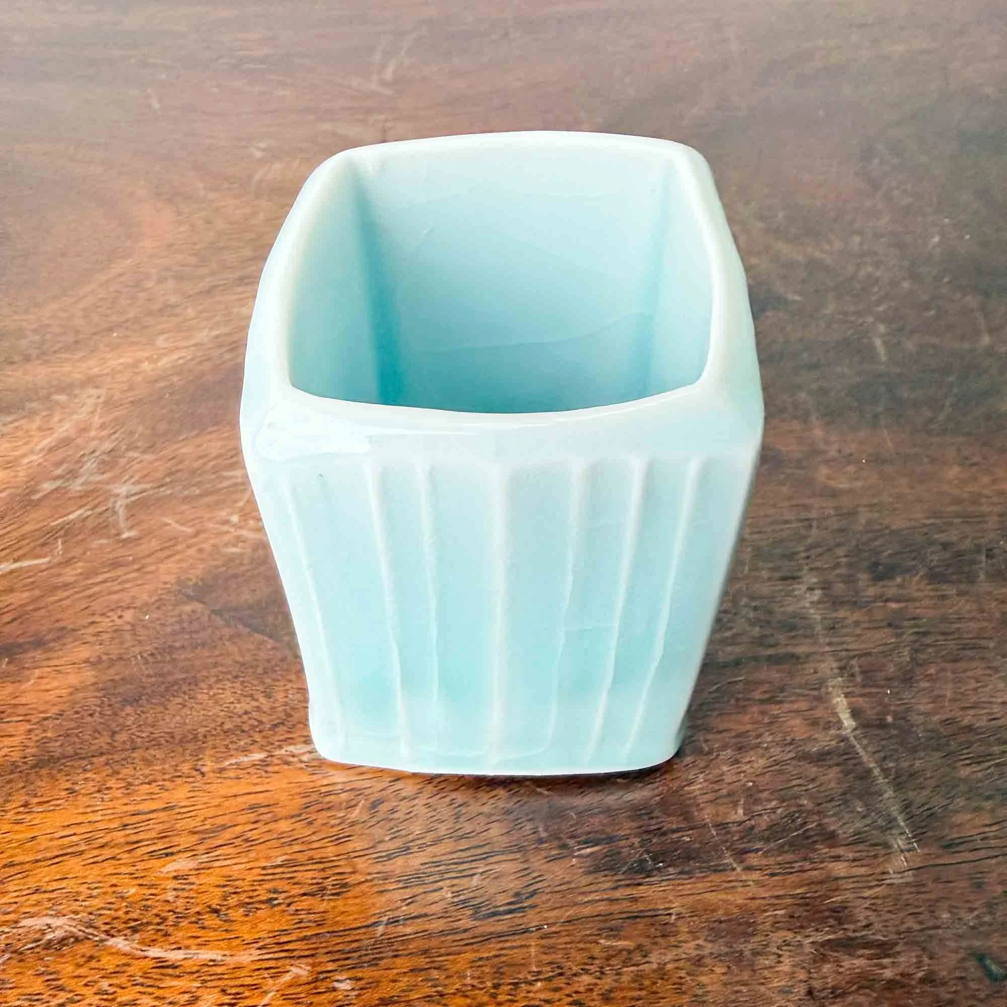 Kevin de Choisy celadon square porcelain vases-12.jpg