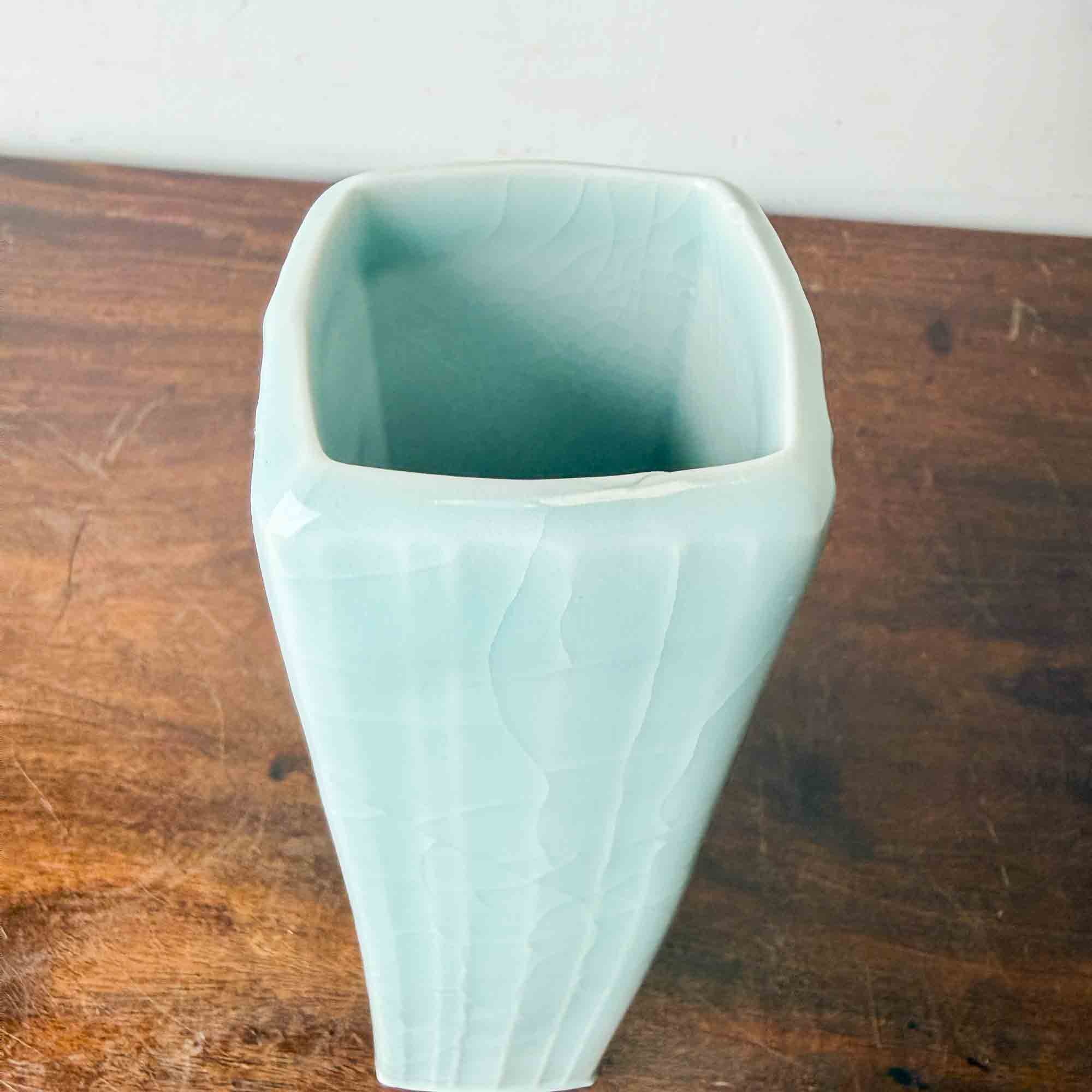 Kevin de Choisy celadon square porcelain vases-6.jpg