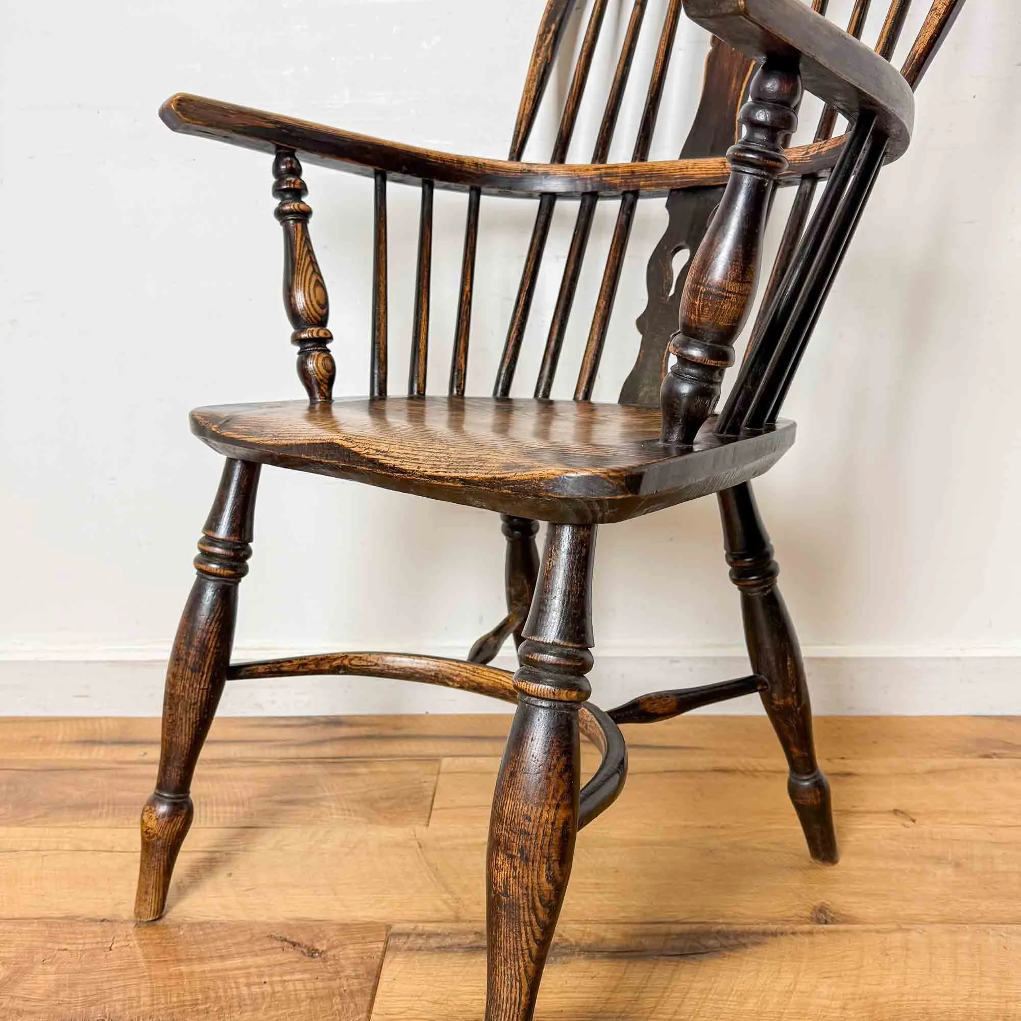 high back windsor chair-11.jpg
