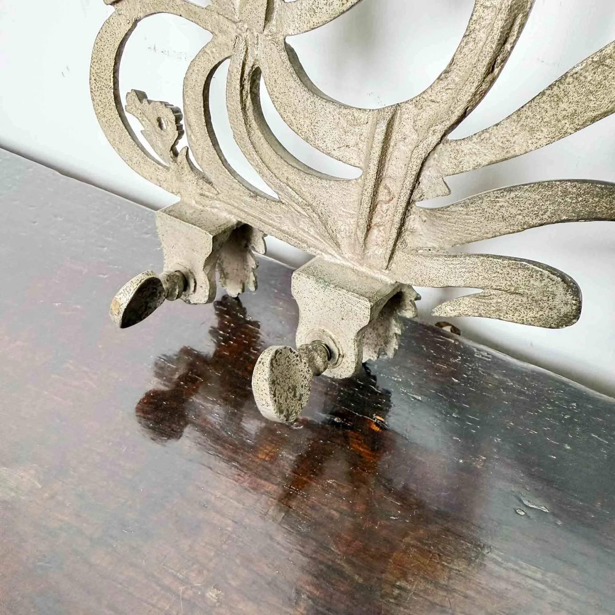 art nouveau style metal finial-3.jpg