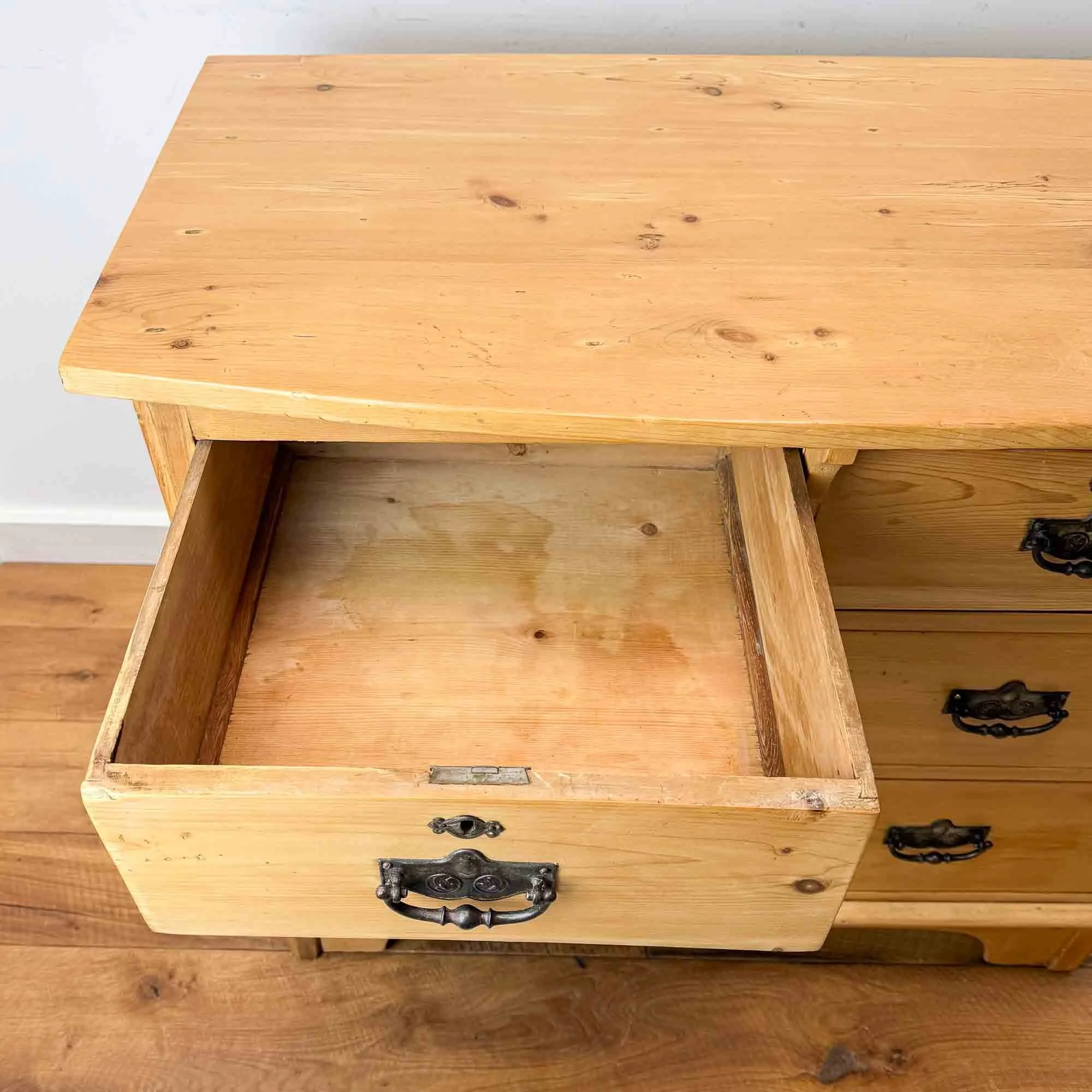 edwardian pine chest of drawers-5.jpg