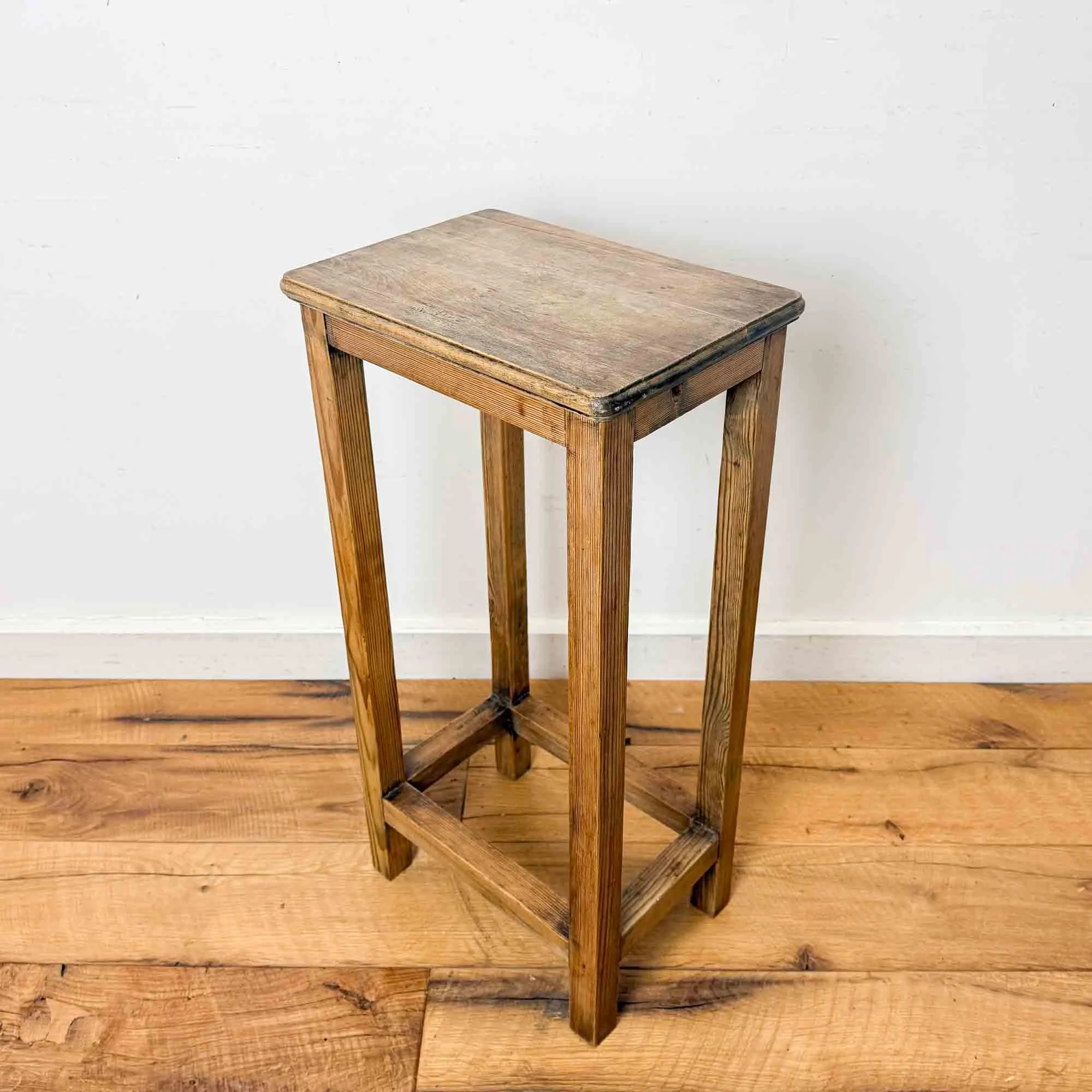 vintage pine side table-4.jpg
