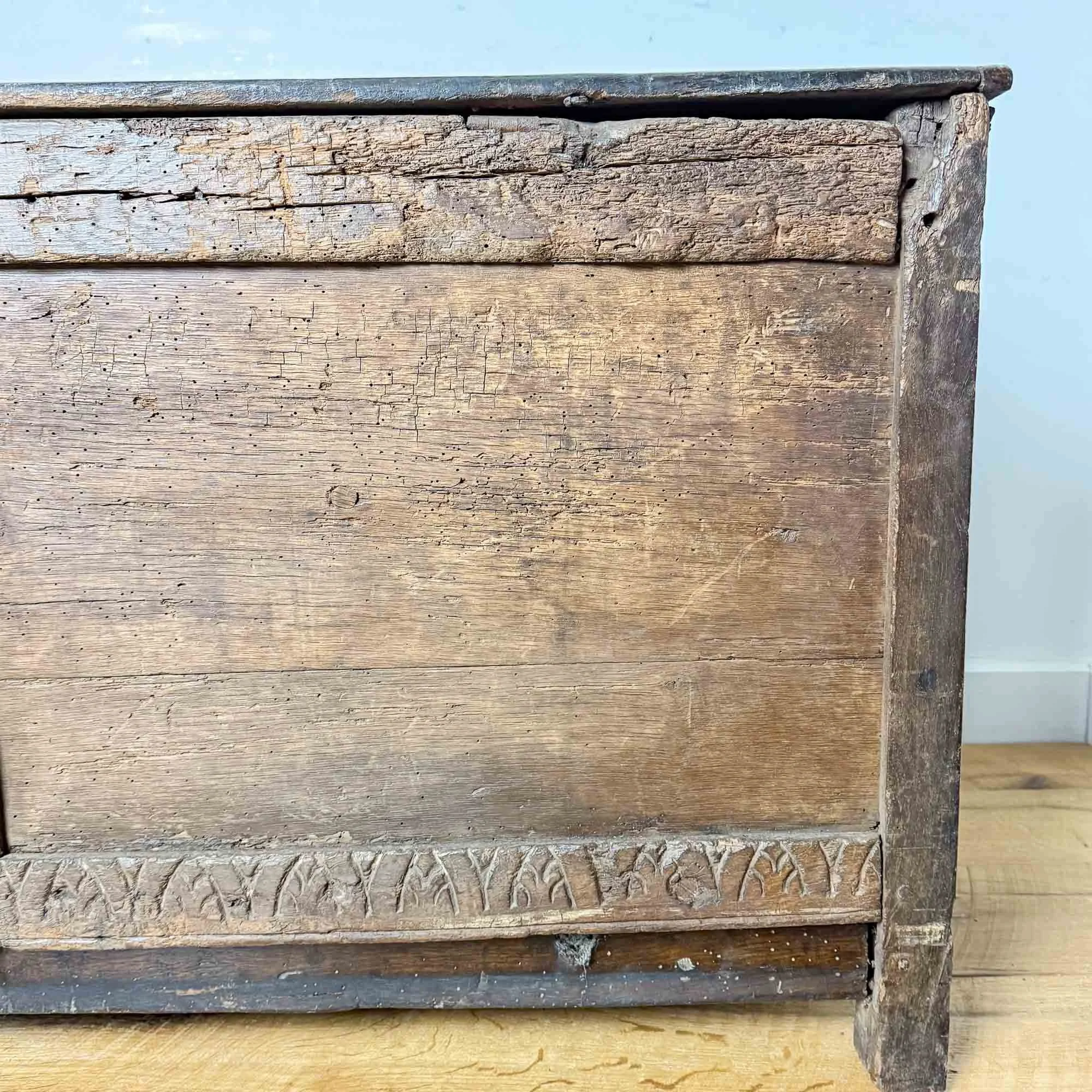 geometric panelled antique oak coffer-03.jpg