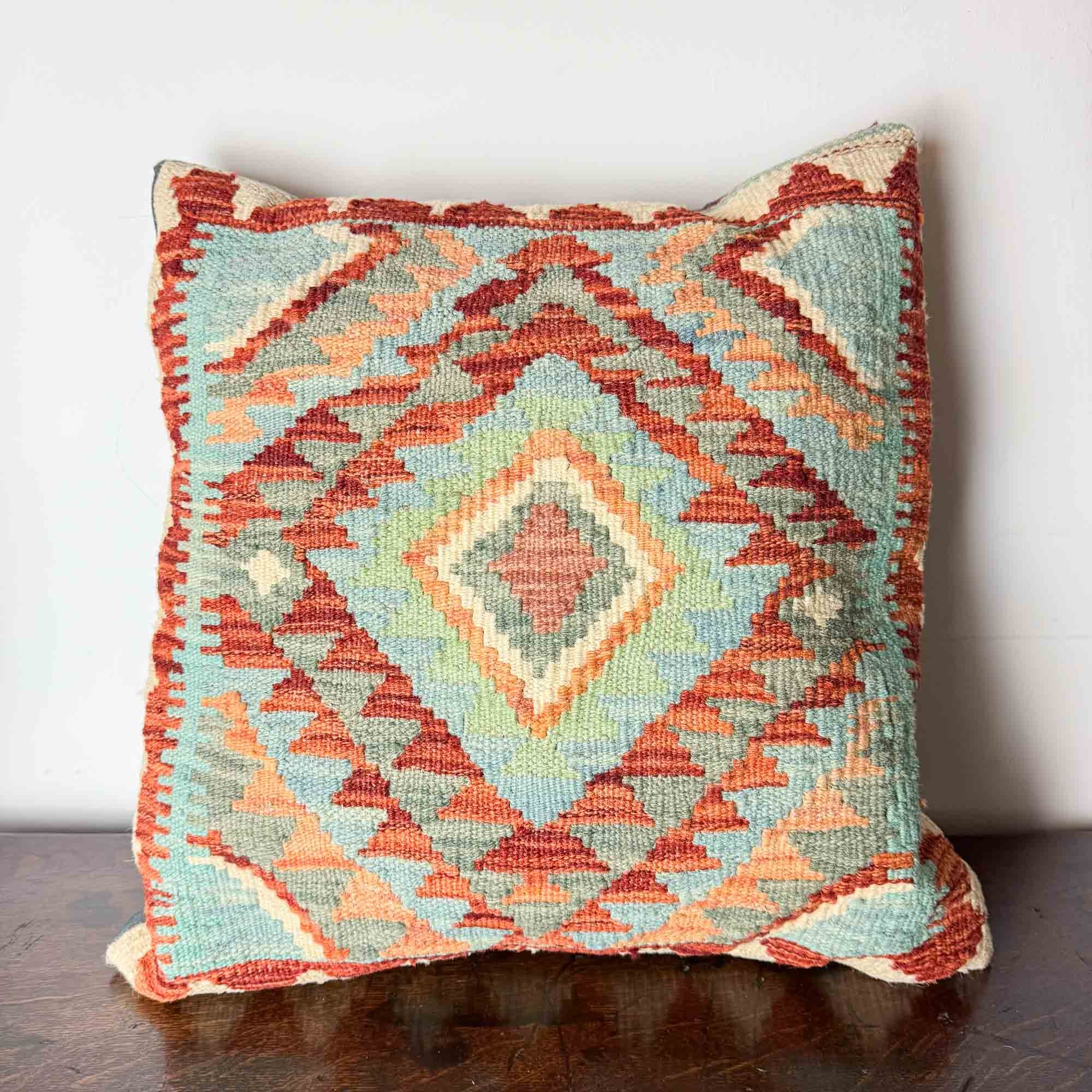 kilim cushion-5.jpg