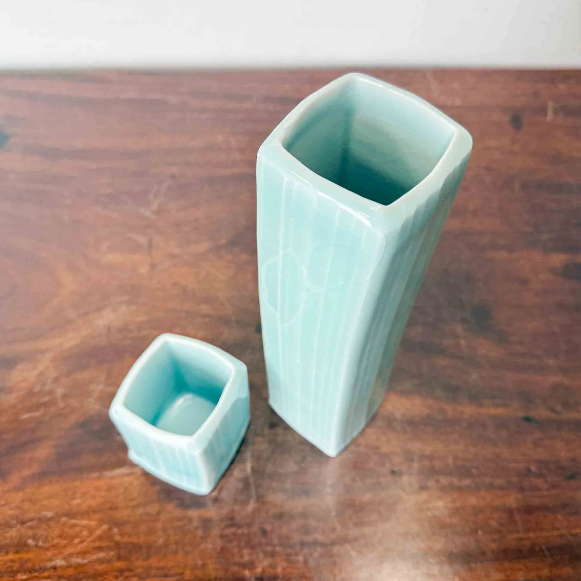 Studio pottery Kevin de Choisy celadon square porcelain vases-13.jpg
