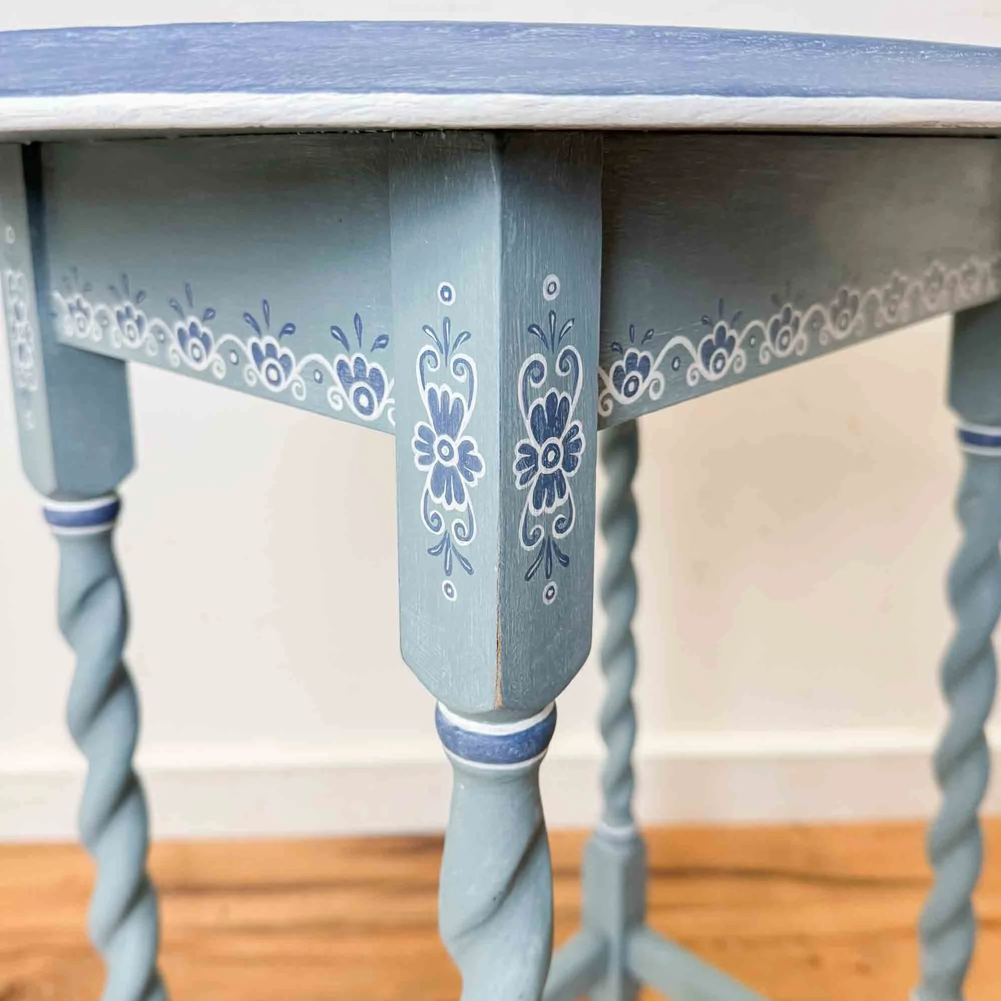 blue painted oval barley twist table-8.jpg