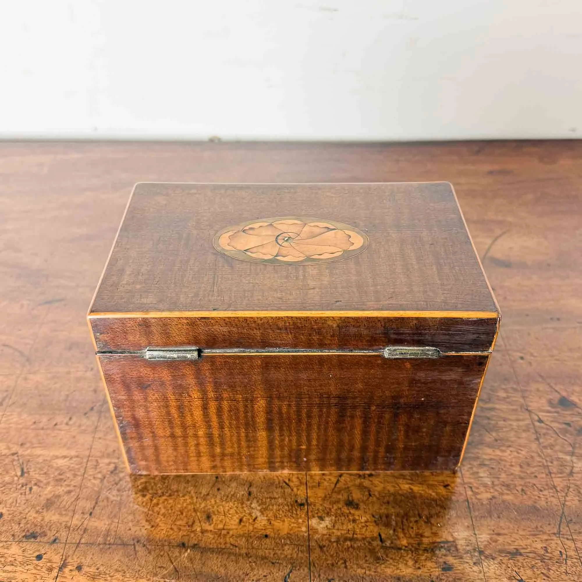 georgian mahogany inlaid tea caddy-7.jpg
