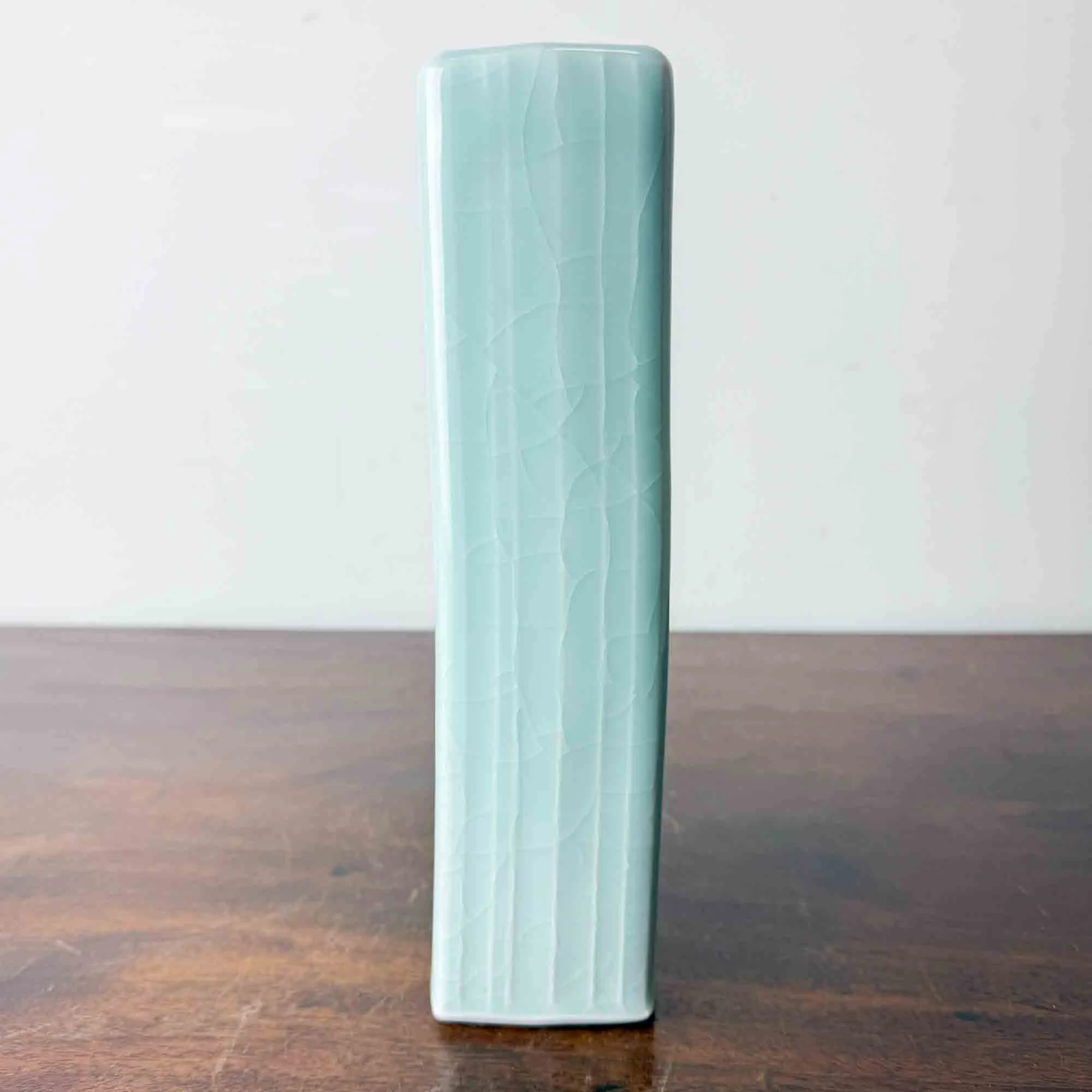 Kevin de Choisy celadon square porcelain vases-7.jpg
