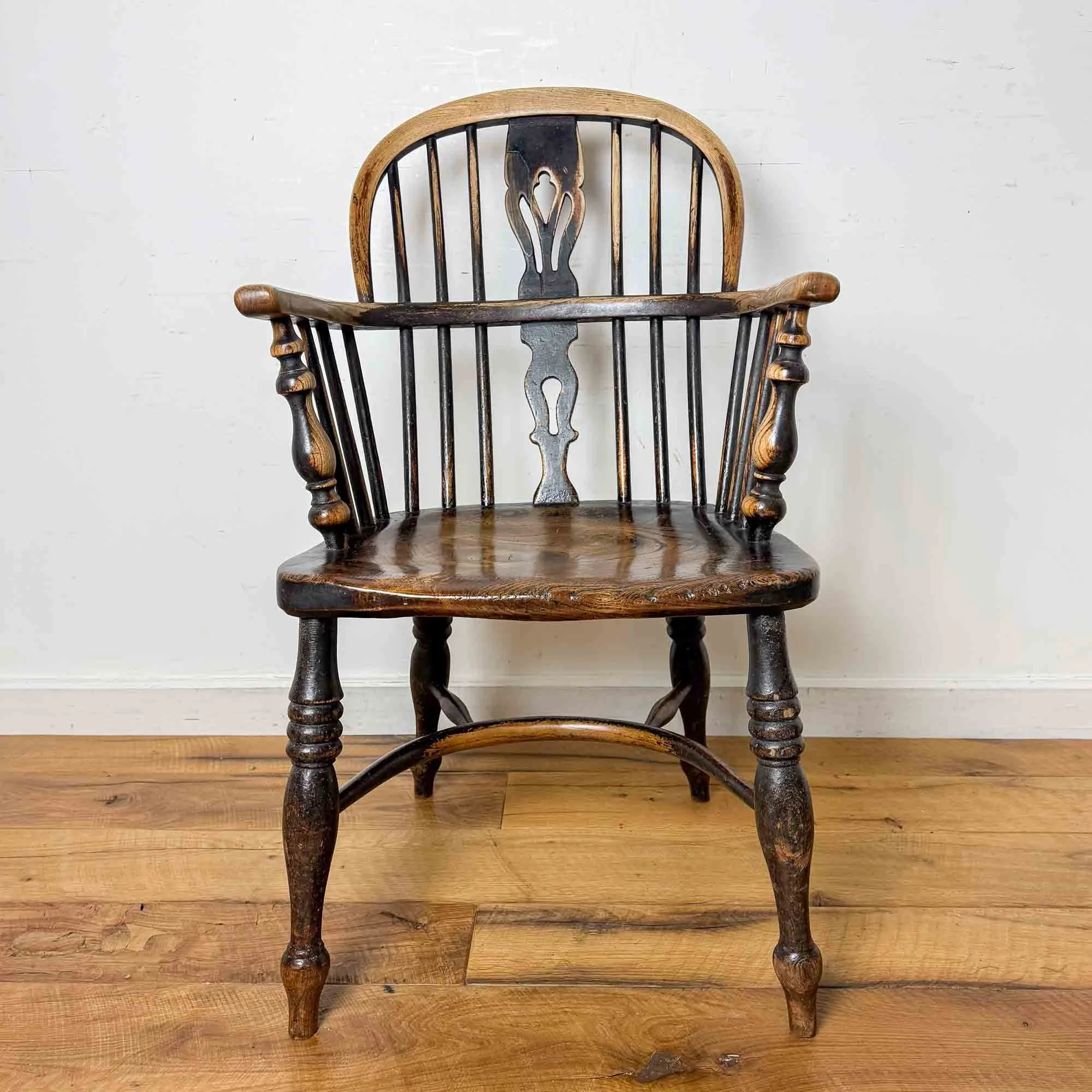 antique windsor chair with crinoline stretcher