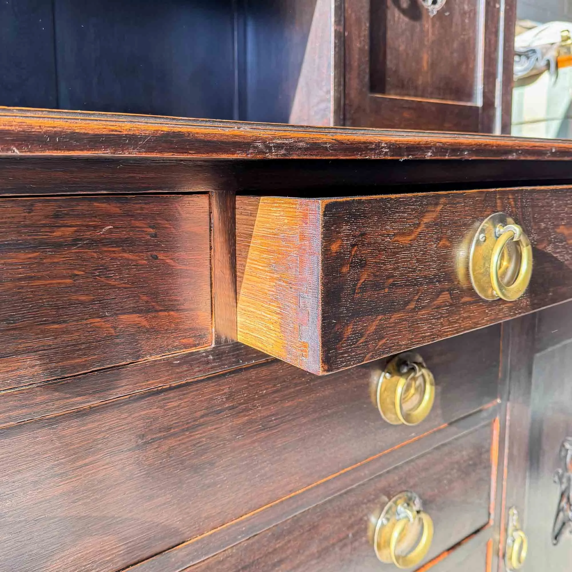 arts and crafts oak dresser-4-2.jpg