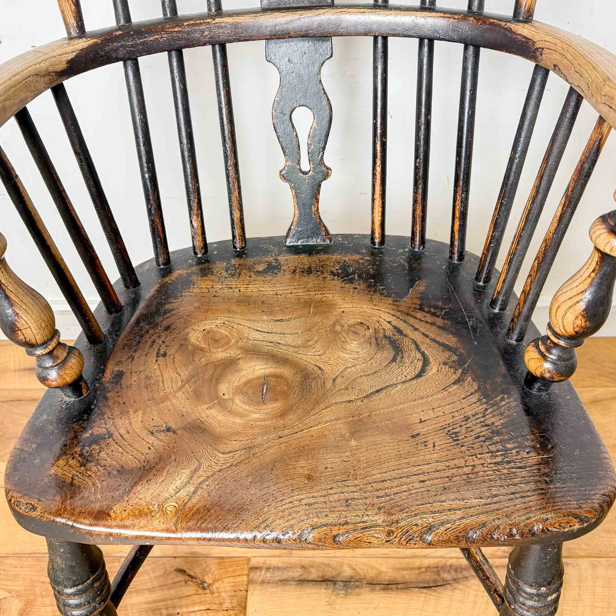 ash and elm windsor chair-11.jpg