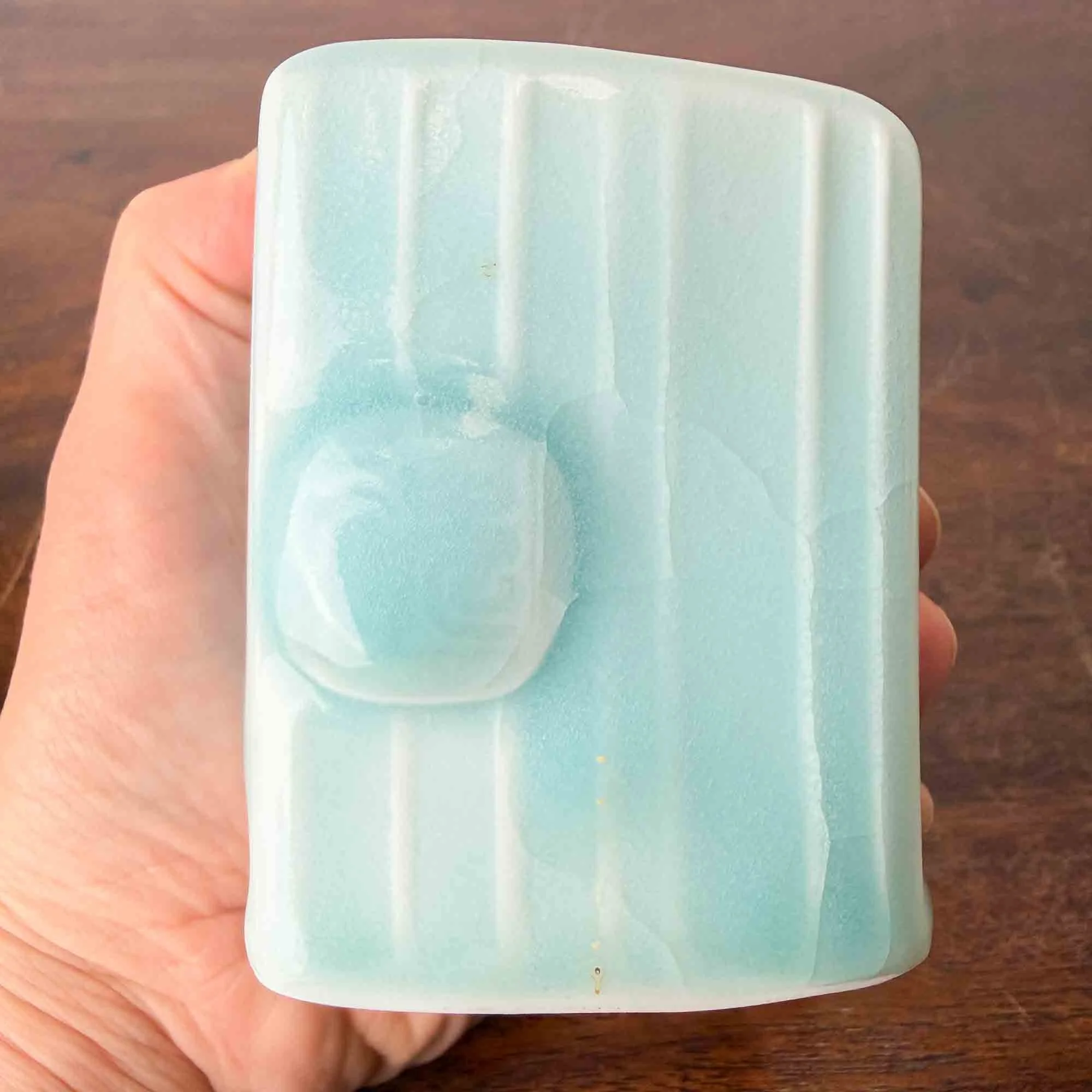Kevin de Choisy celadon square porcelain vases-10.jpg