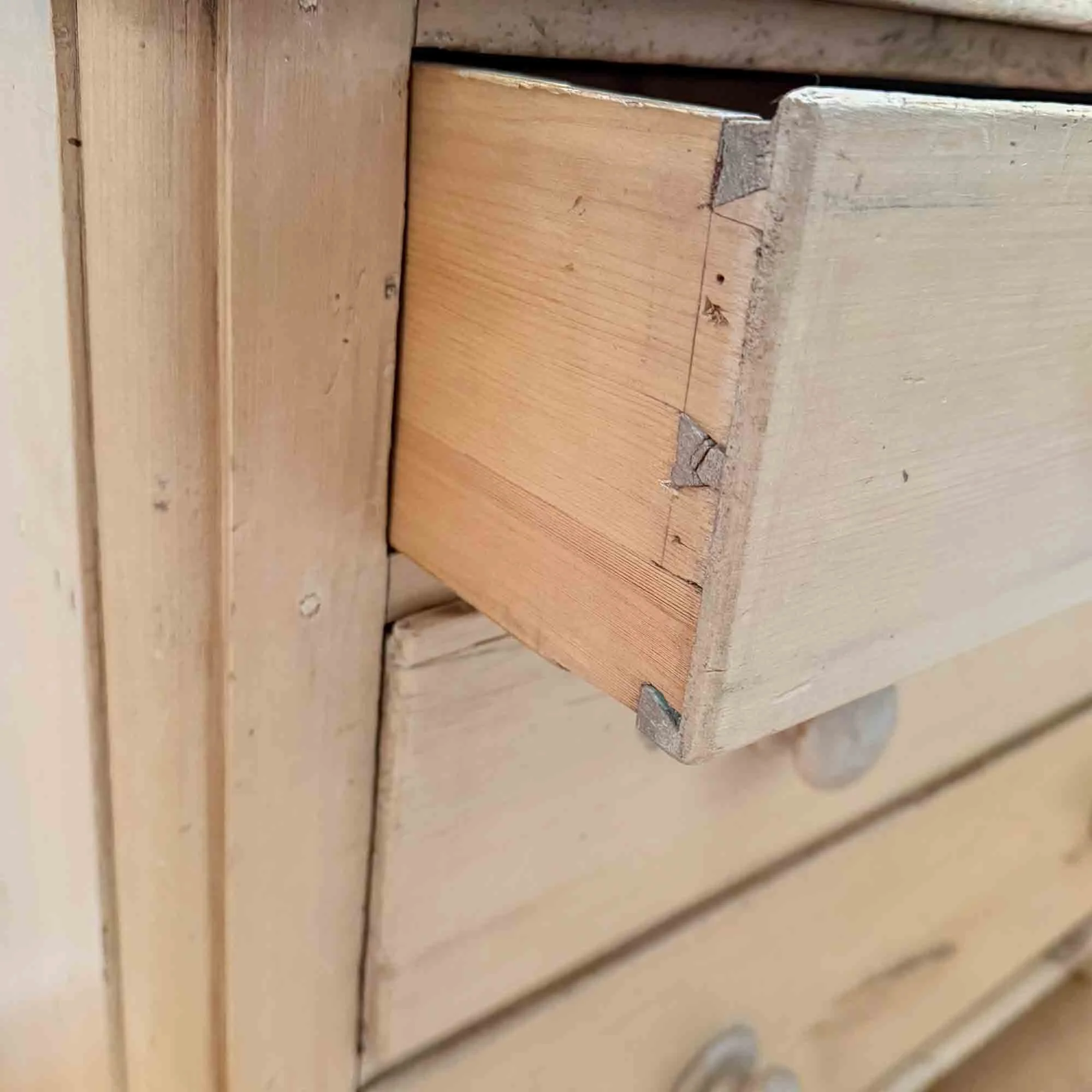 antique pine chest of drawers-4.jpg
