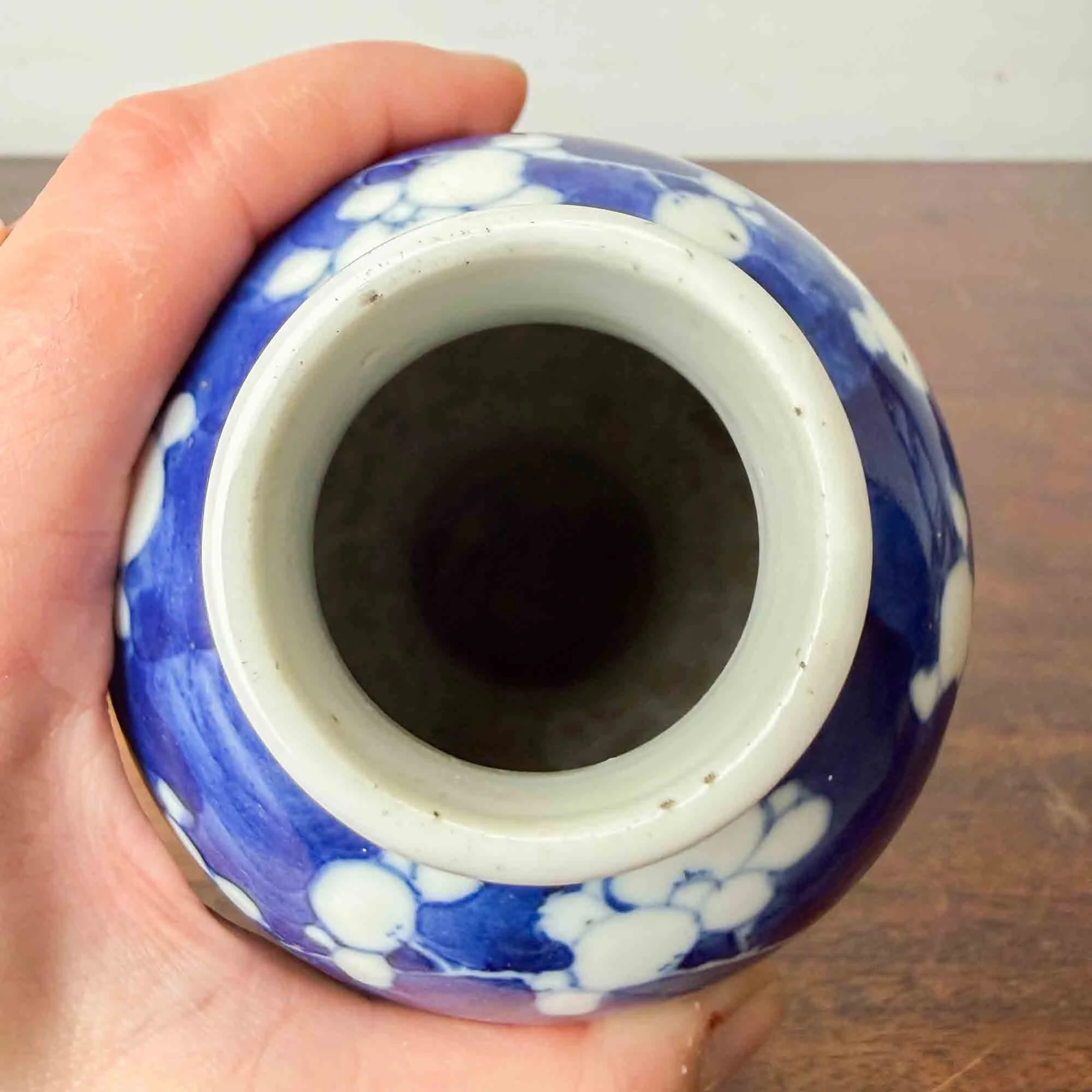 chinese blue and white vase-2.jpg
