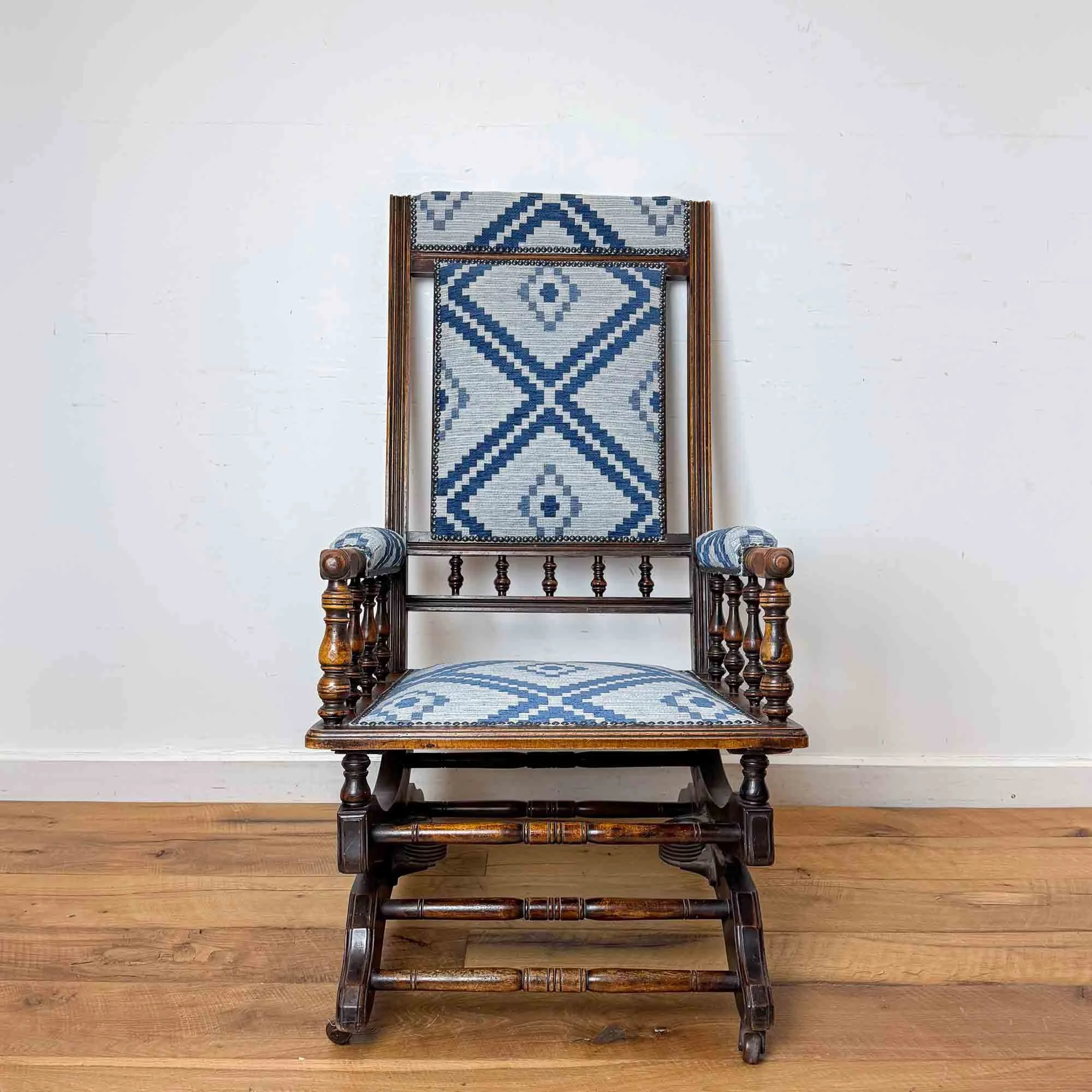 vintage american style rocker chair
