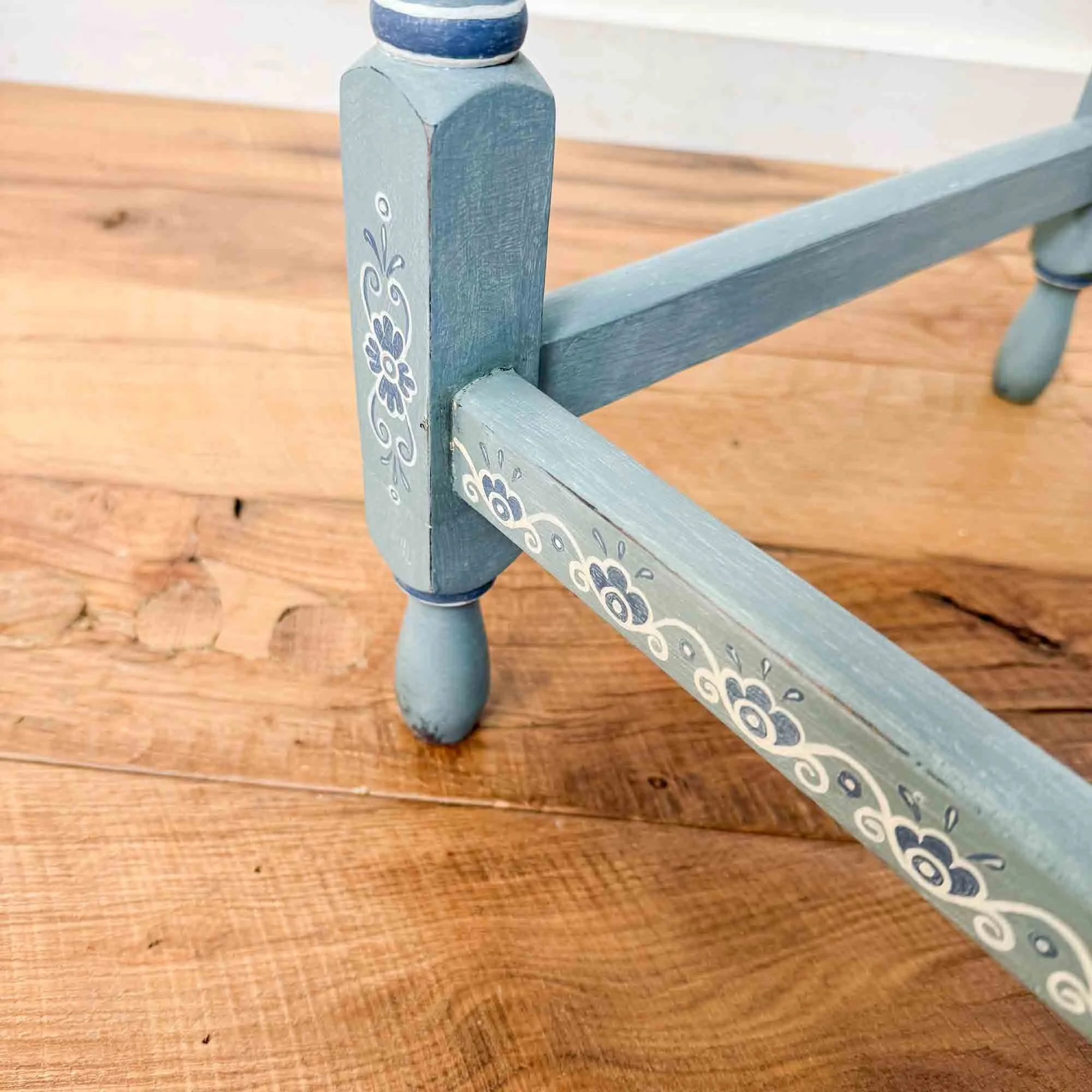 blue painted oval barley twist table-6.jpg