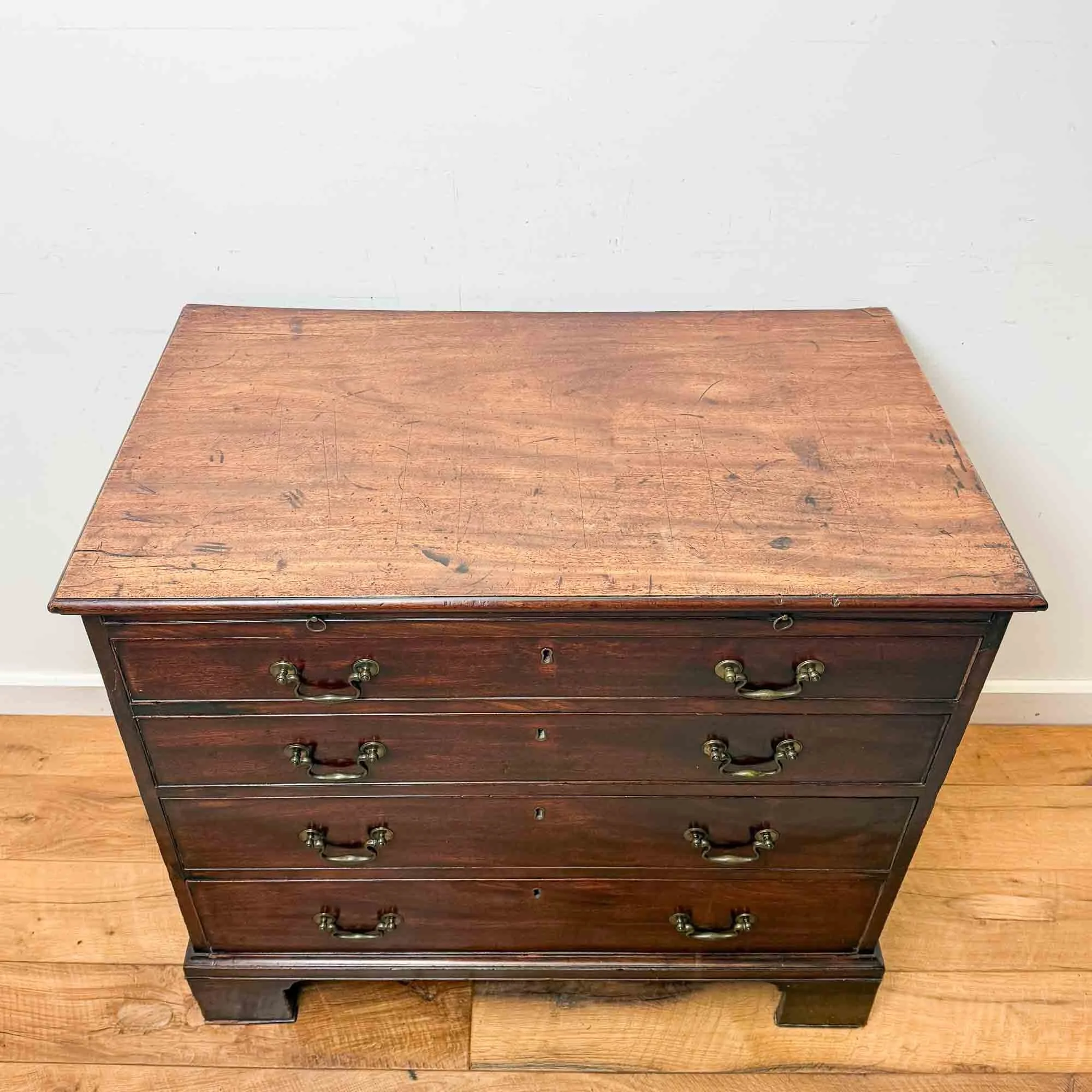 georgian mahogany bachelors chest of drawers-21.jpg