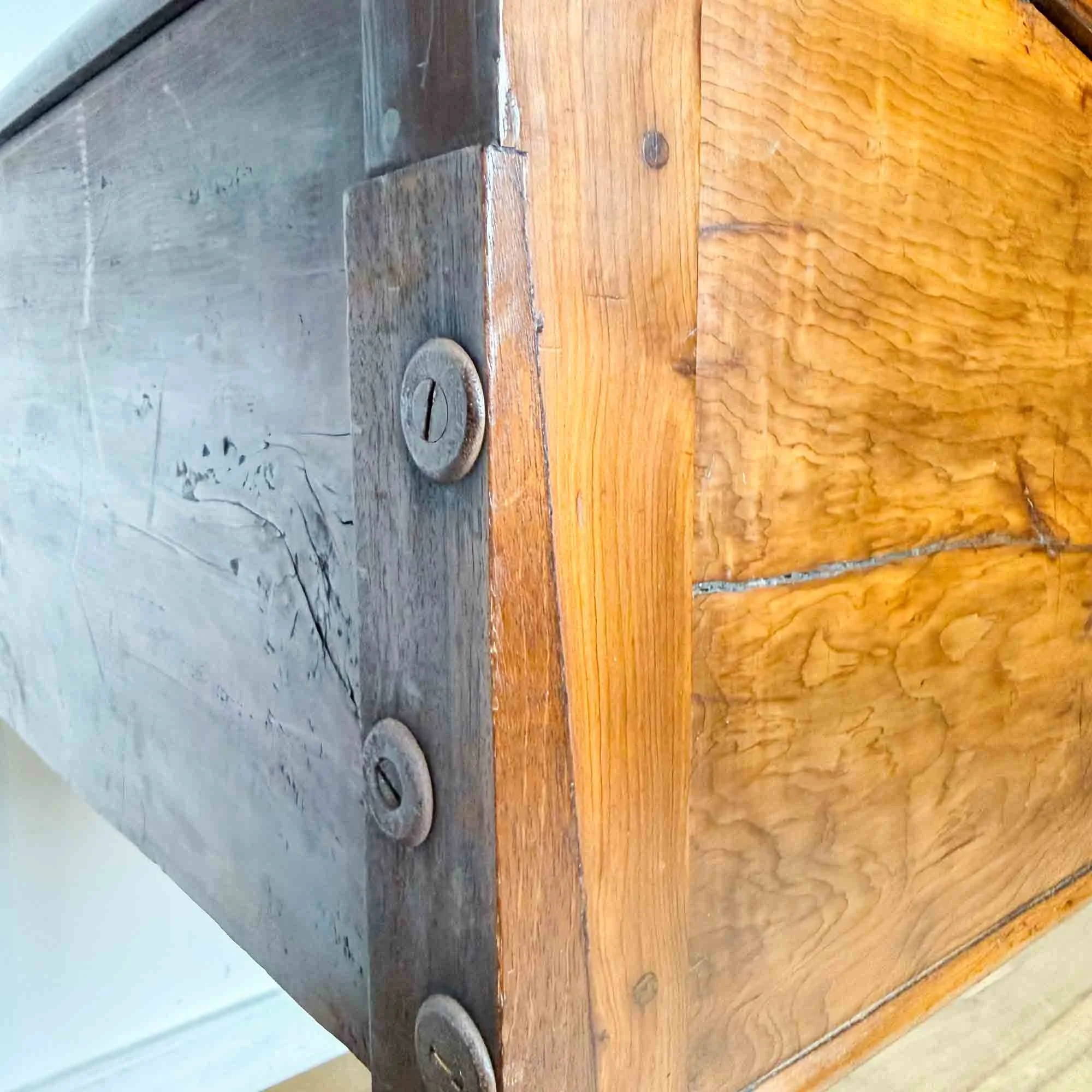 antique yew clerks desk-03.jpg