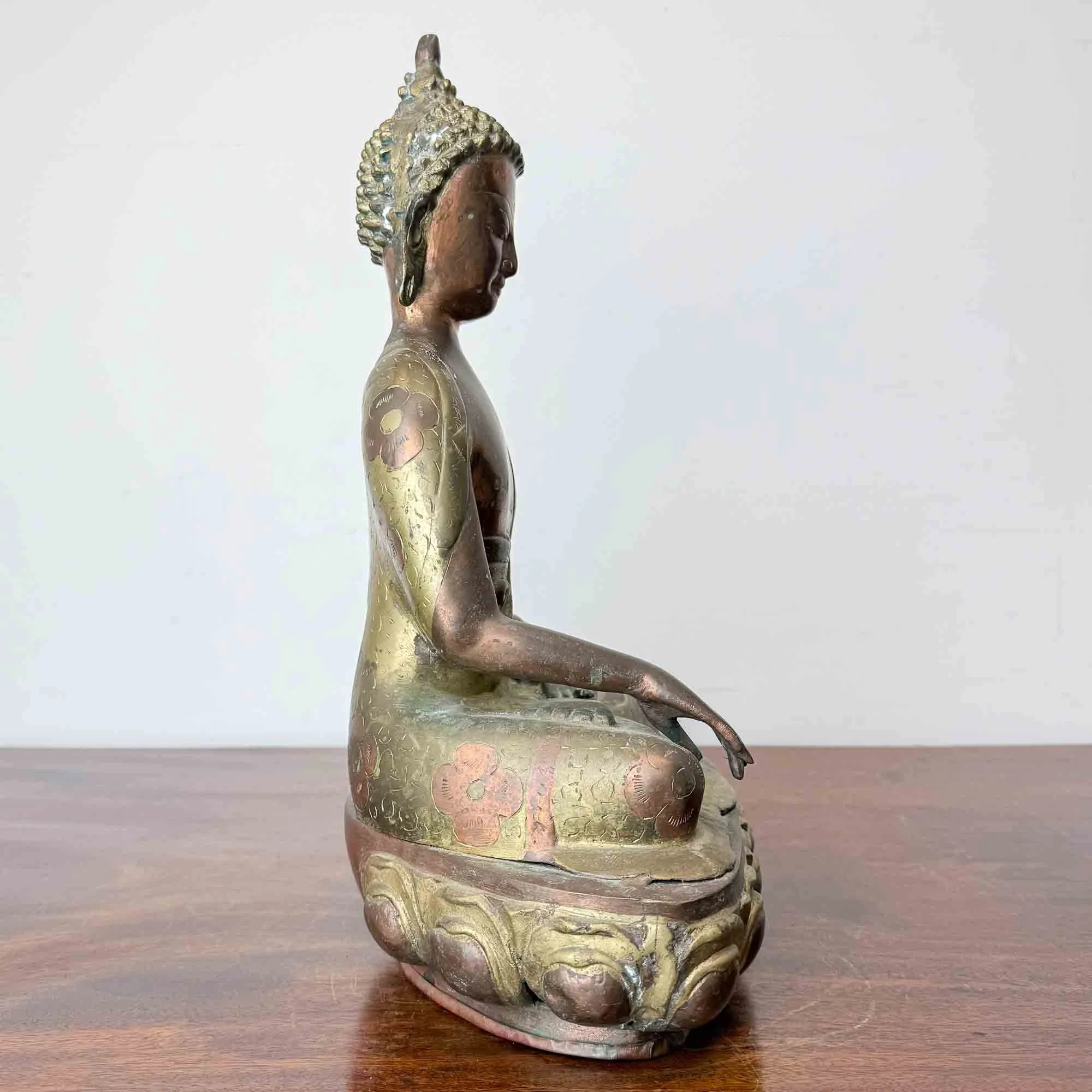 Vintage Seated Buddha Figure