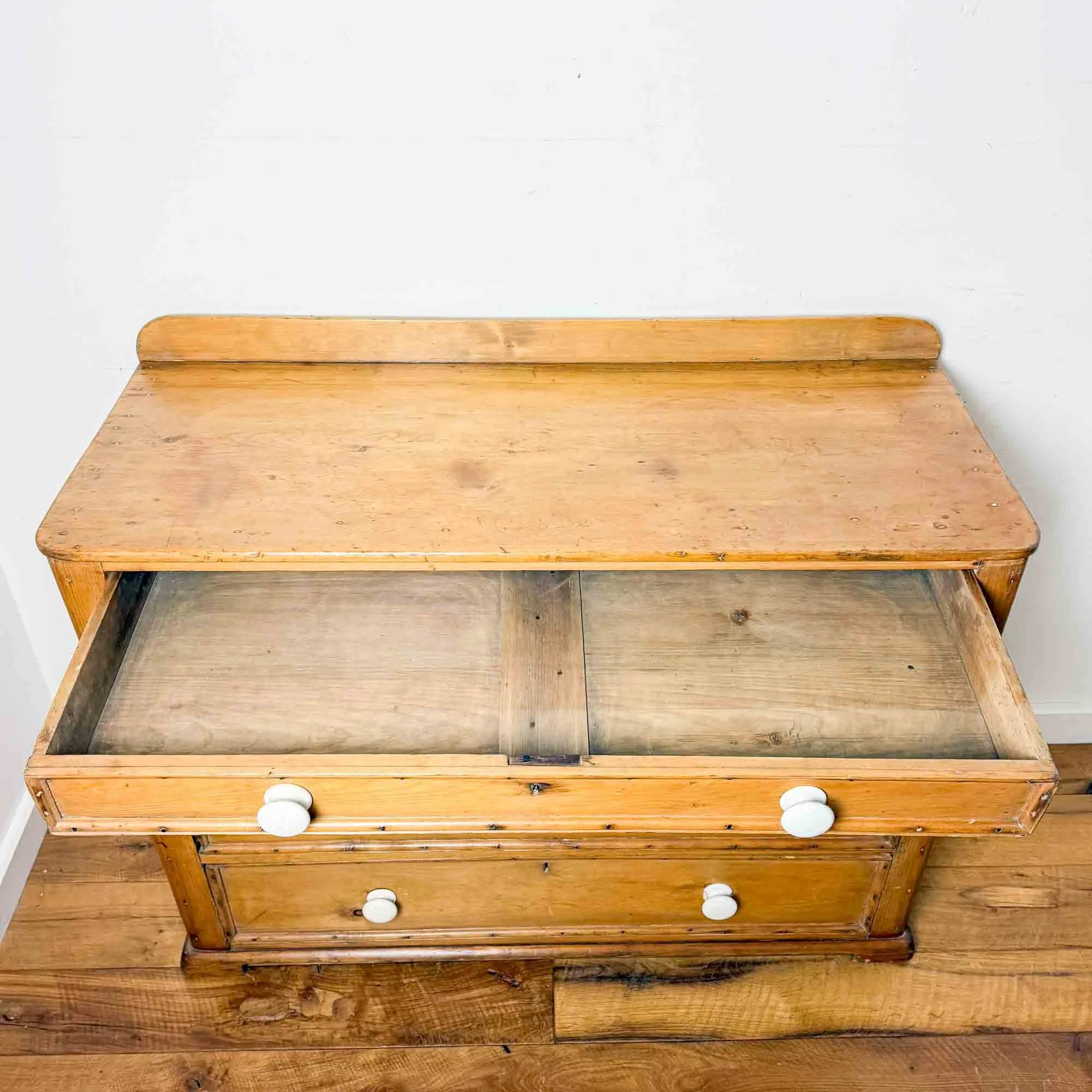 antique pine chest of drawers-06.jpg