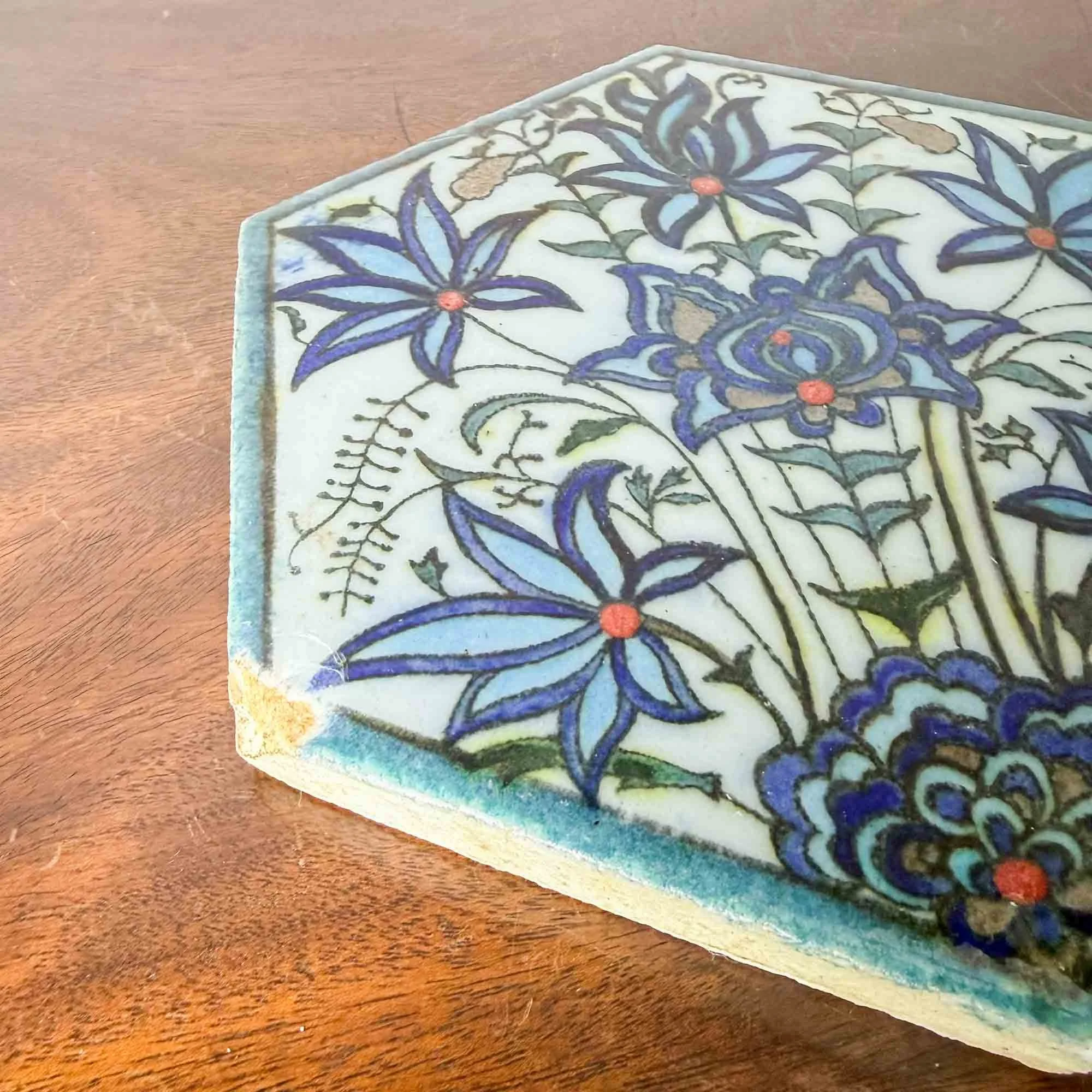 iznik hexagonal tile-6.jpg