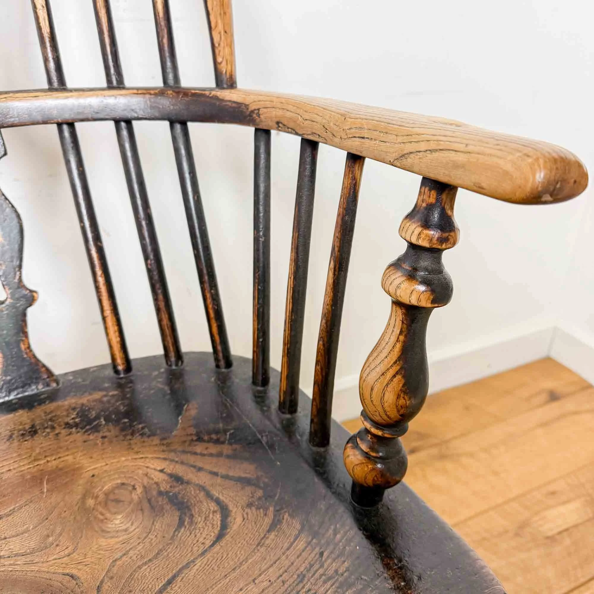 ash and elm windsor chair-06.jpg