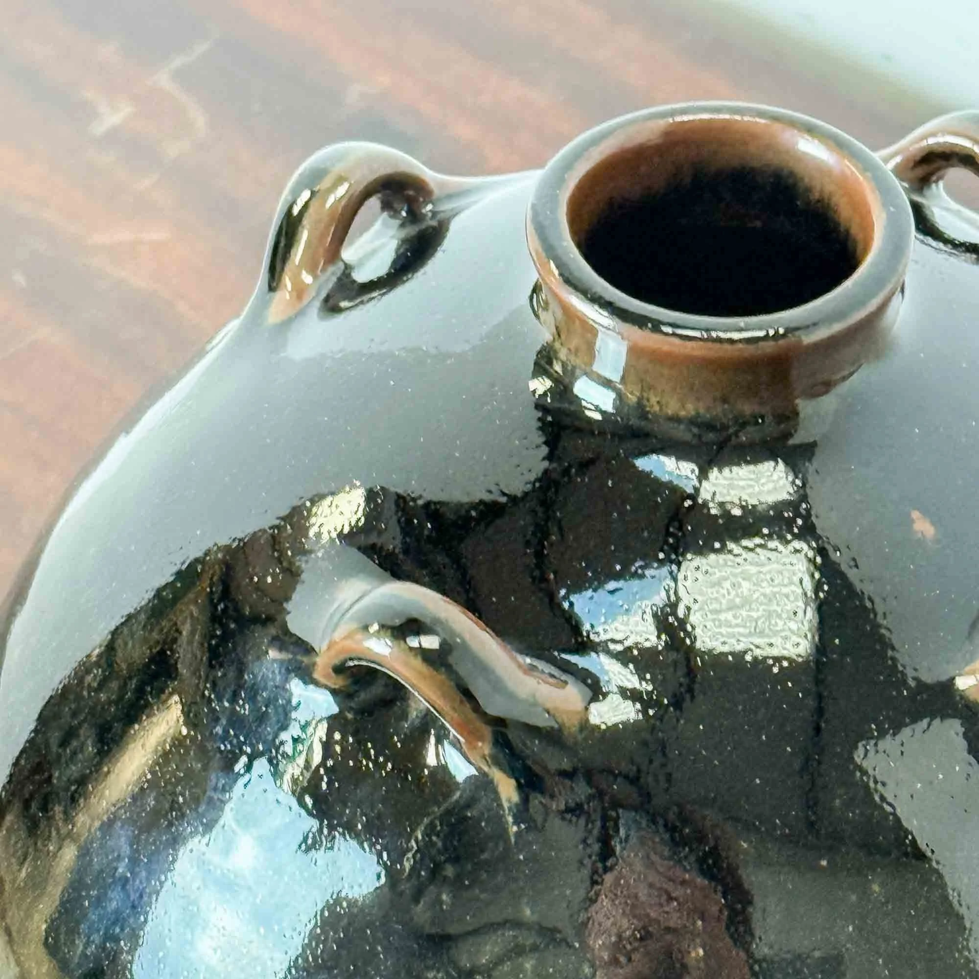 black studio pottery lugged pot-12.jpg