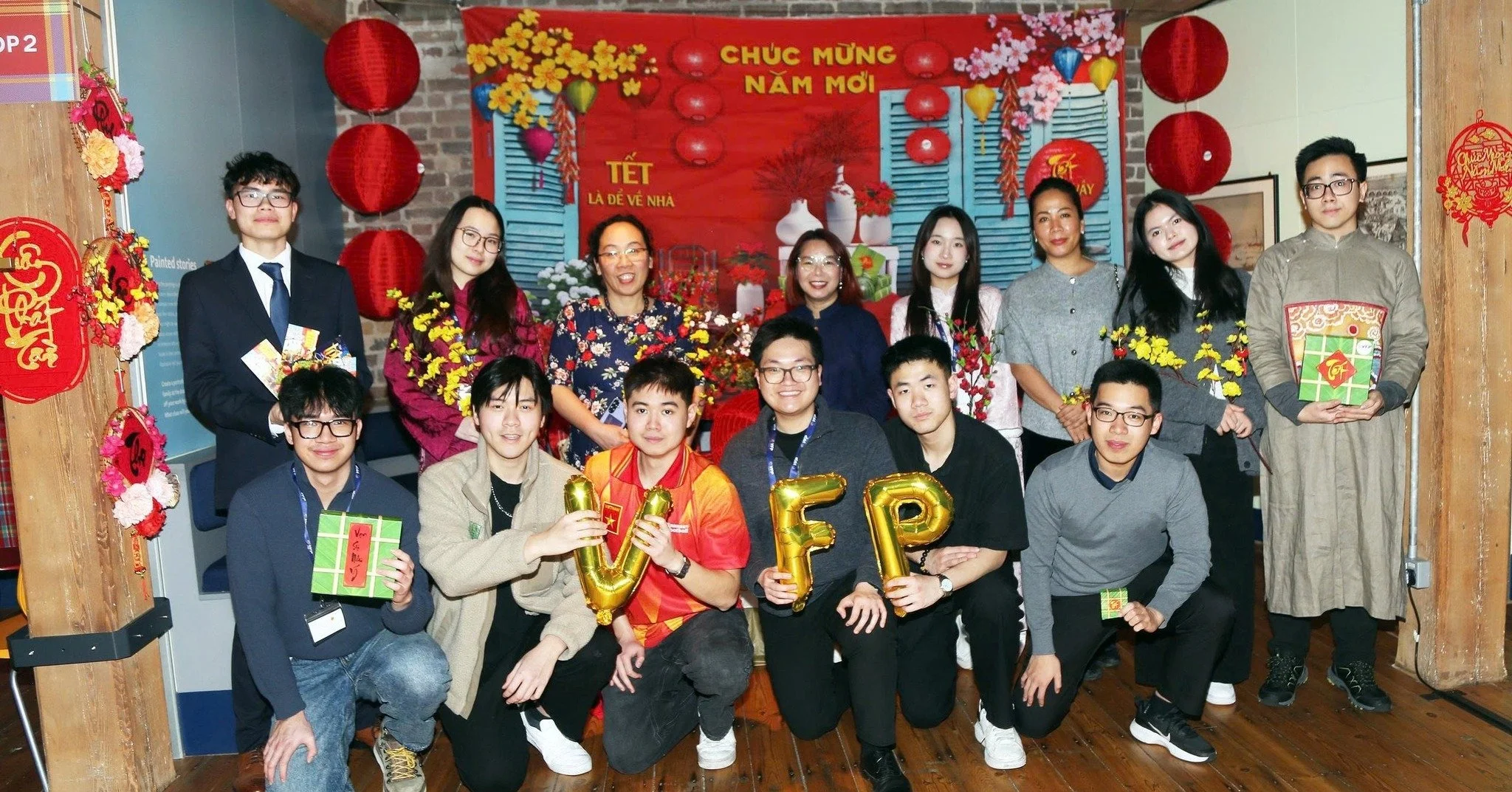 🌟 Lunar New Year Highlights at London Museum Docklands! 🌟
EN: What an incredible weekend! We are so happy to share these 10 moments from our Lunar New Year celebration.

A massive thank you to the Vietnamese Family Partnership (VFP) and SVUK teams 