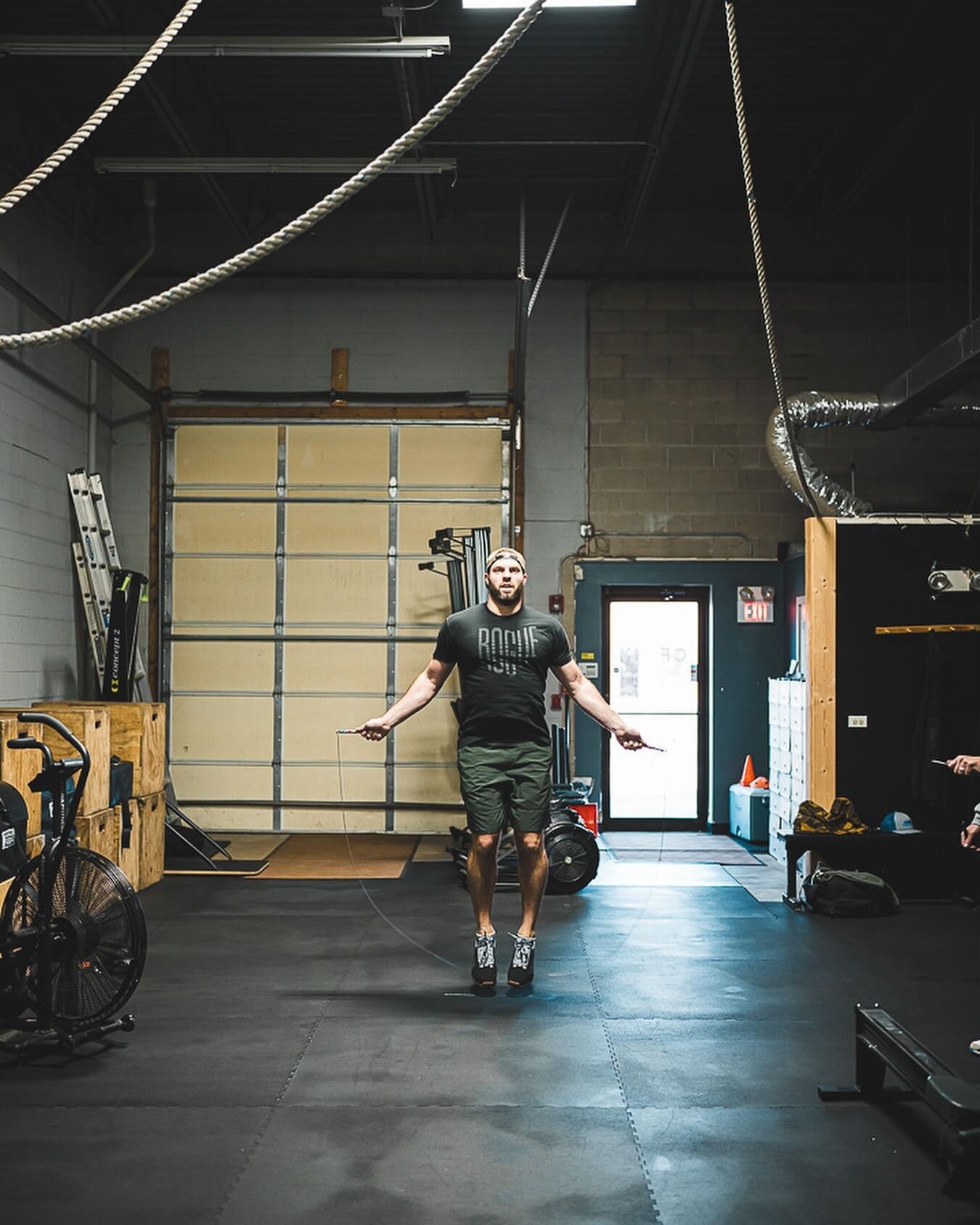 A little @crossfitgames 24.2 action to start the day. Looking forward to see what the next work out will be. Any guesses????
#crossfit #crossfitgames #wauconda #illinois #lakecounty #24.2