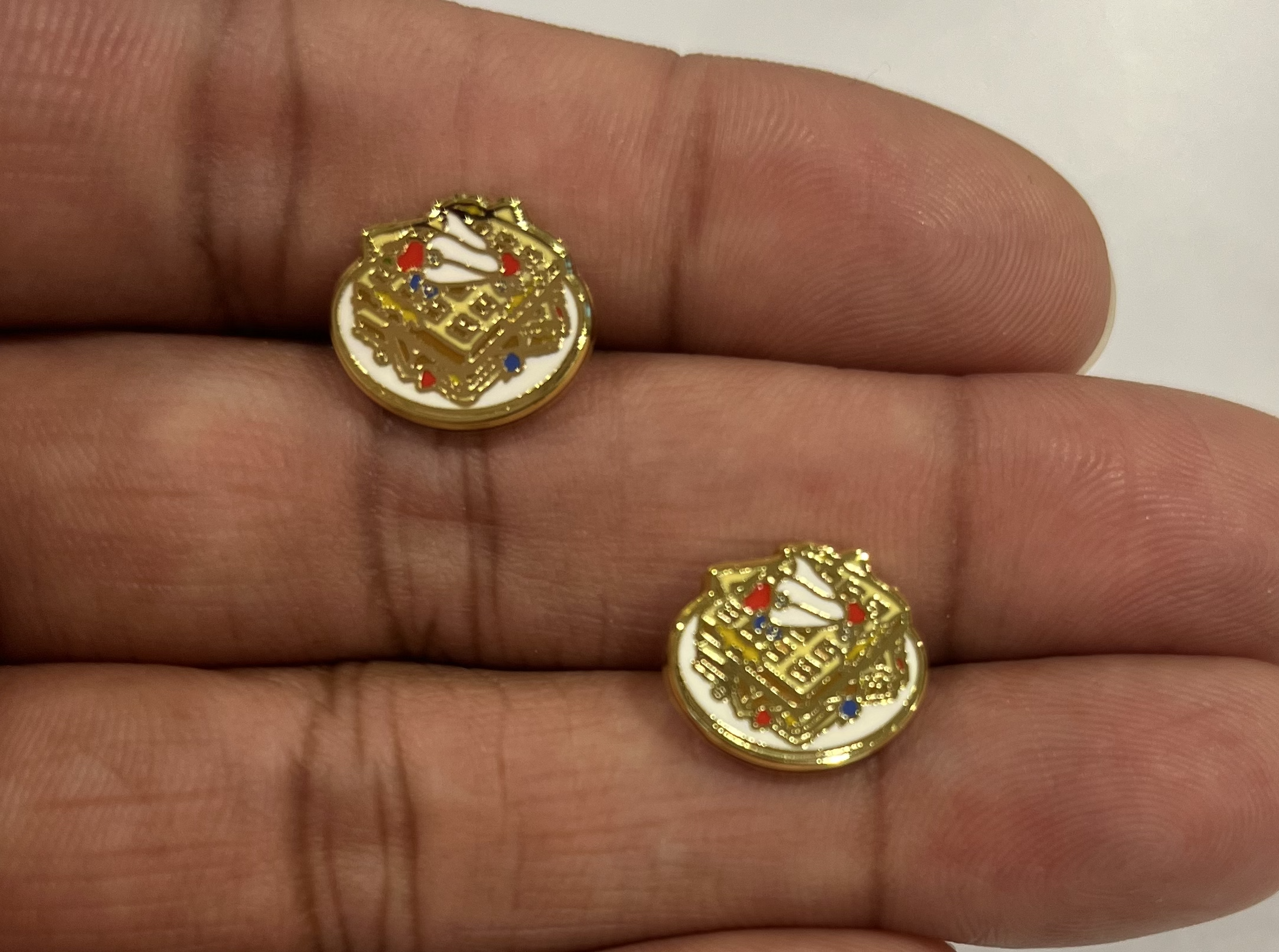 Waffle Earring 3.png
