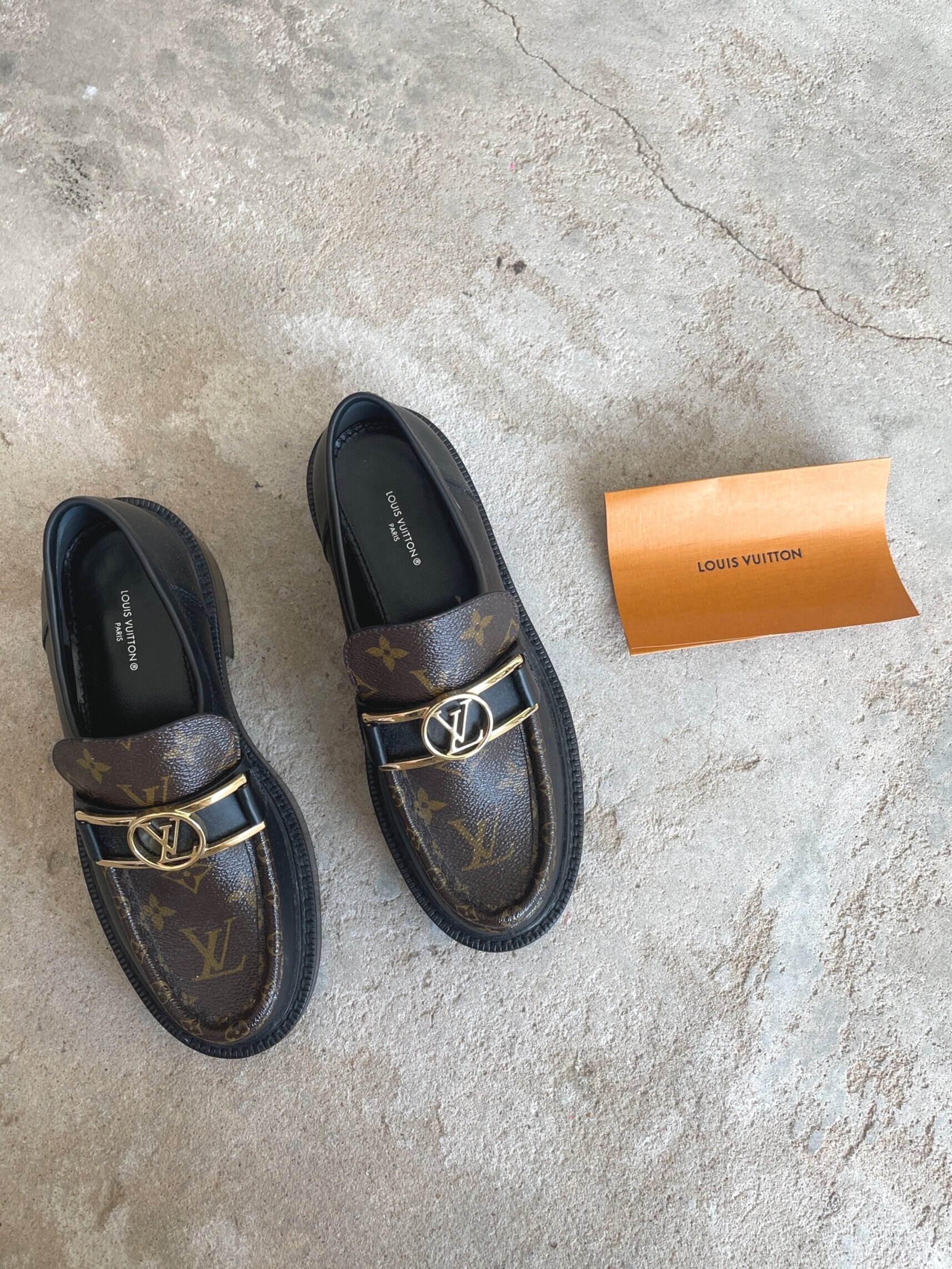 Louis Vuitton Academy Loafer |UK4 — Curate & Rotate