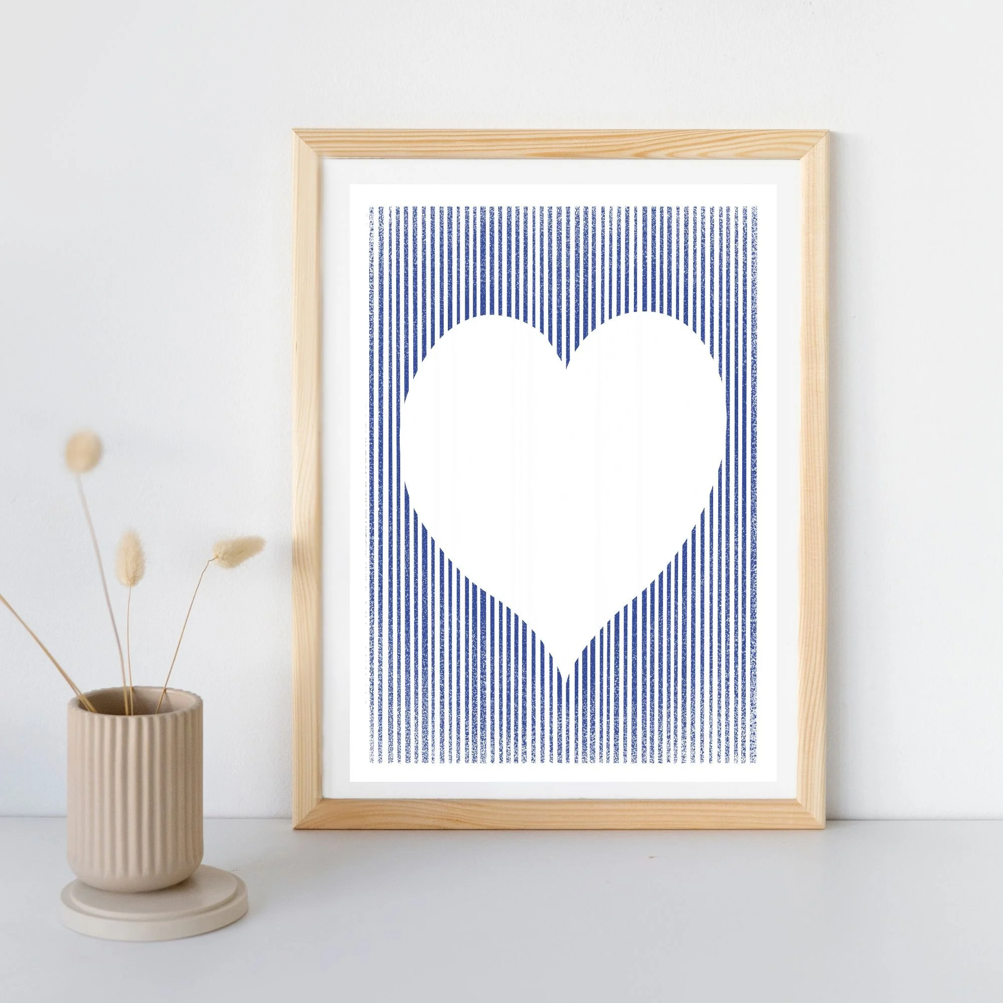 0156d Heart Blue ETSY 2000px frame mockup pot.jpg