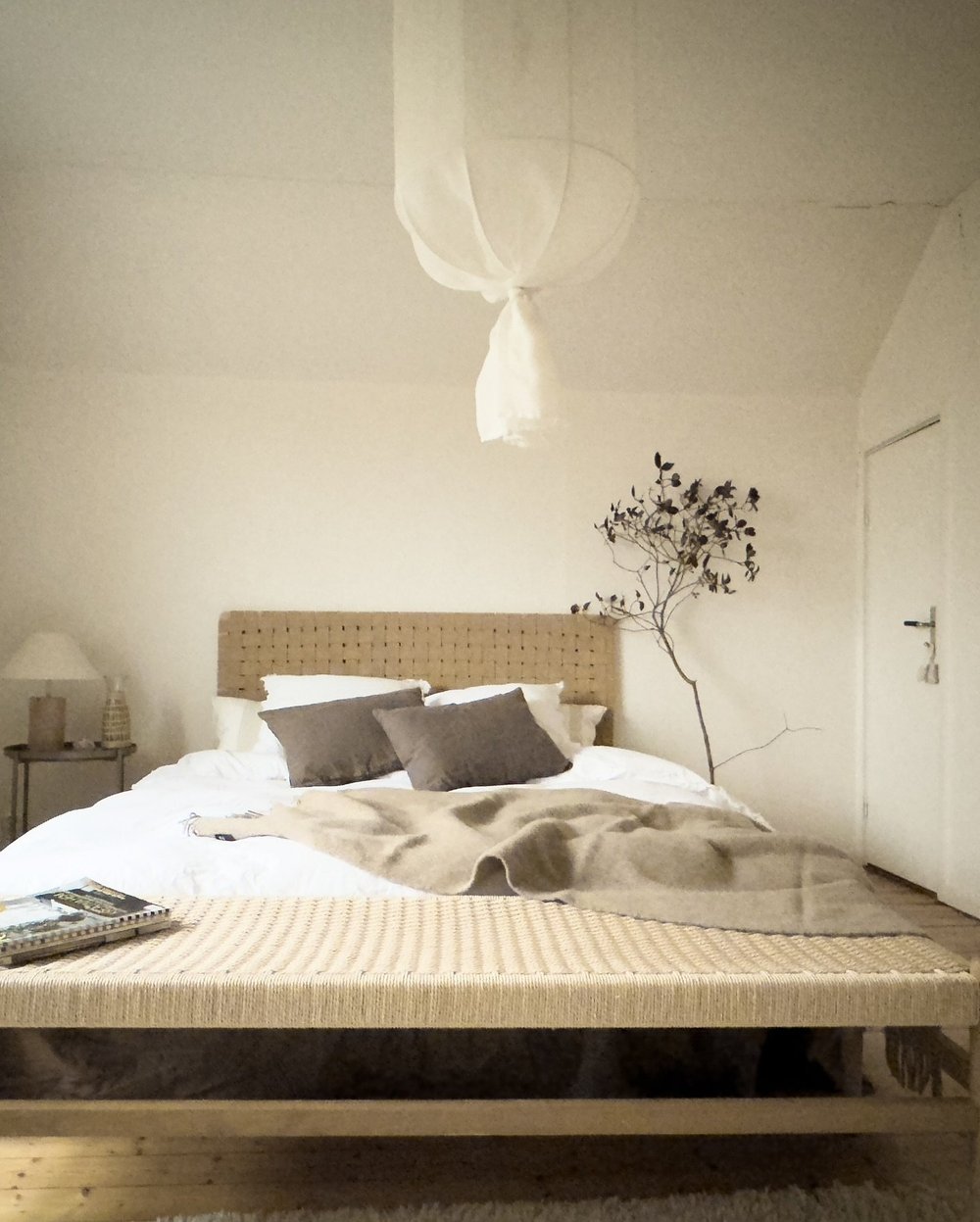 L&auml;ngesedan jag gjorde en styling till en privatperson men s&aring; kul att f&aring; g&ouml;ra ett helt hus 🤩
Det blev en blandning av gammalt och nytt, &auml;ven lagt upp ett blogginl&auml;gg med lite l&auml;nkar och h&auml;r p&aring; stories k