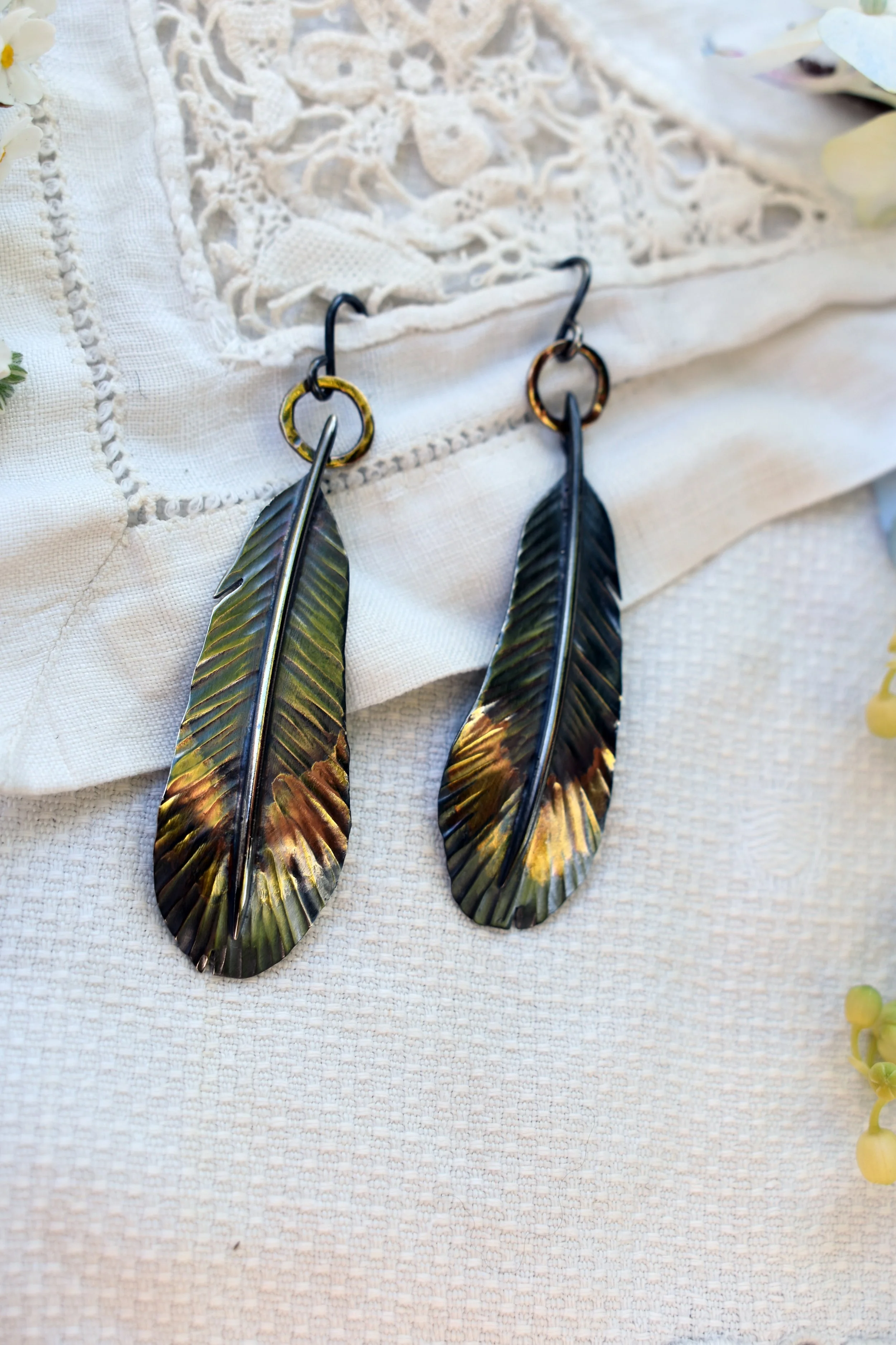 feather dangle earringsd.jpg