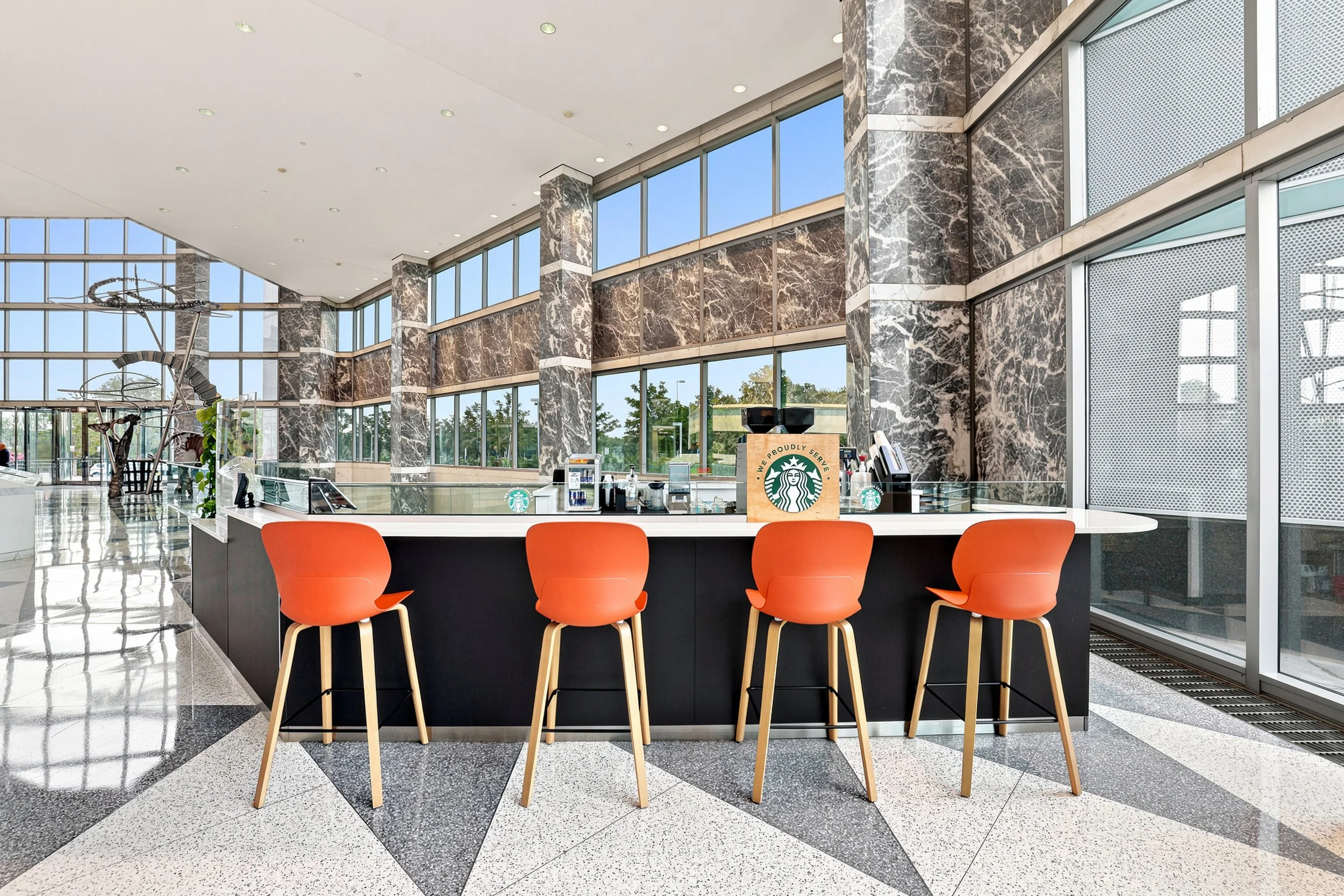 Starbucks (2).jpg