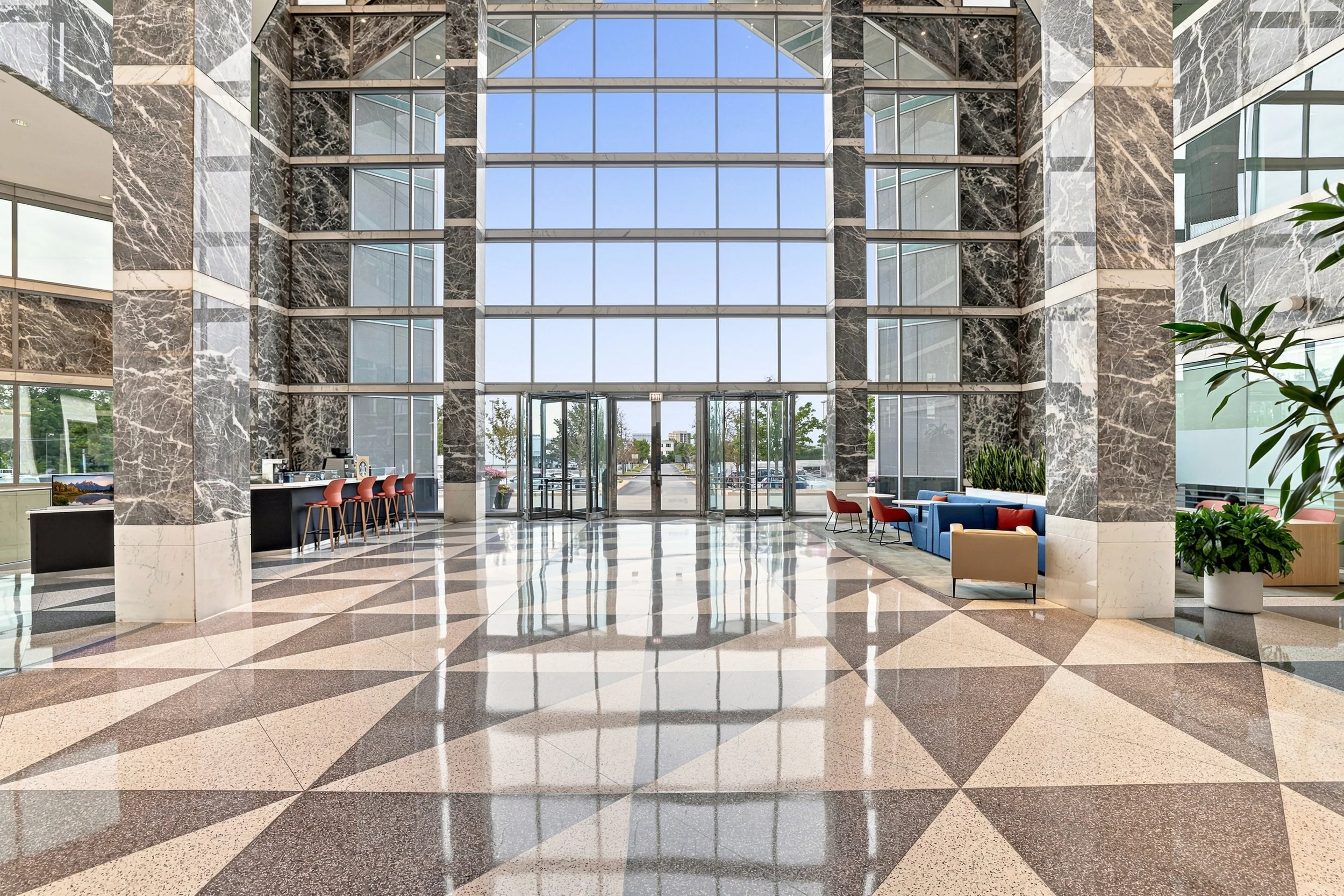 Lobby (10).jpg