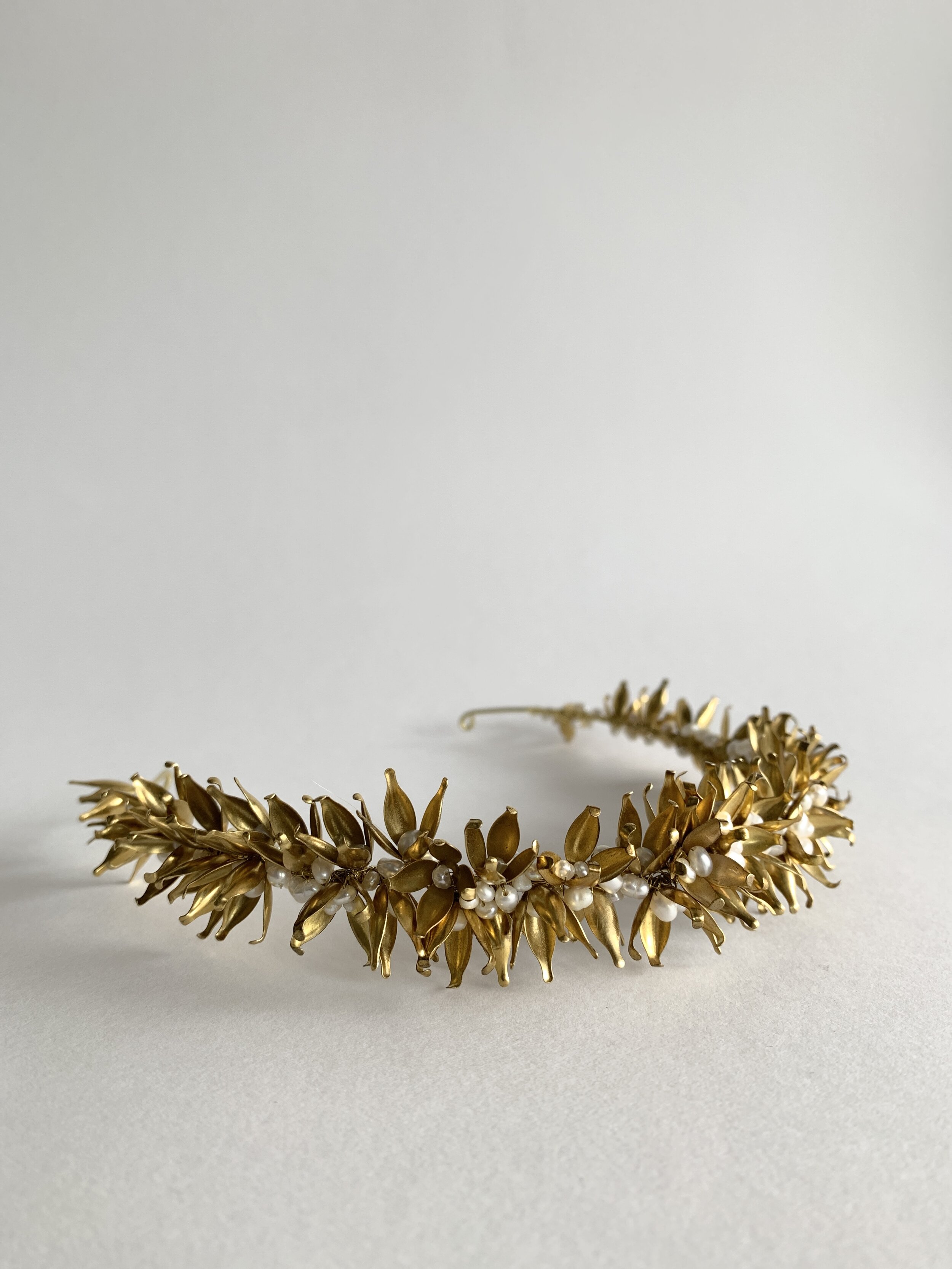 Goldbotanicalandfreshwaterpearlcrown2.jpg