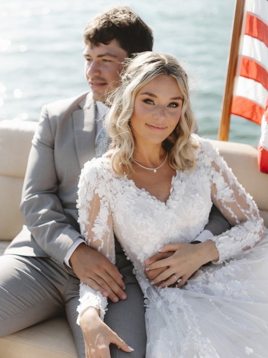 pulling up to the reception via boat because obviously

Associate for: @jenhebertphotography
Venue: @newportharboryc
DJ: @thedjsg
Makeup: @makeupbyaneesa
Video: adornweddings