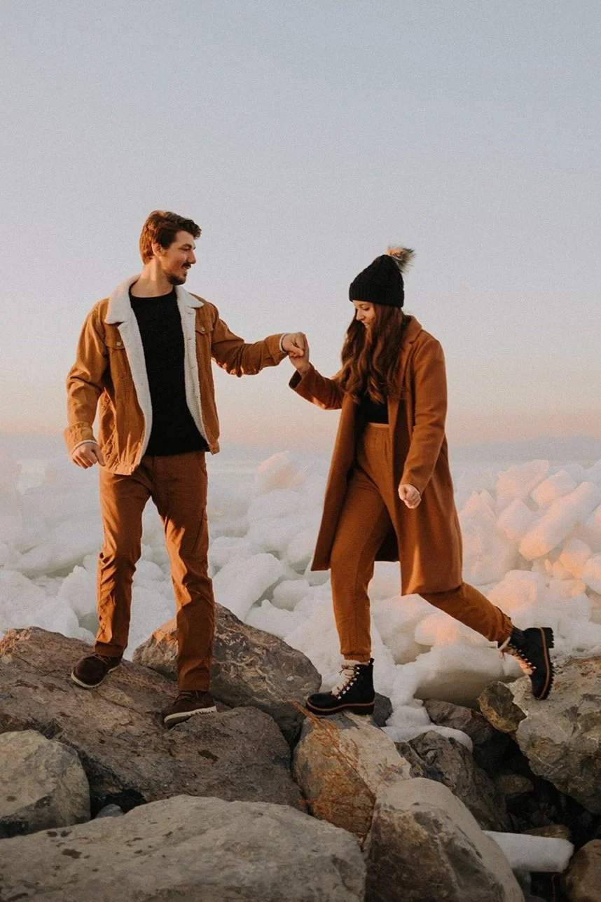 Utah couple photography session at Utah Lake in winter