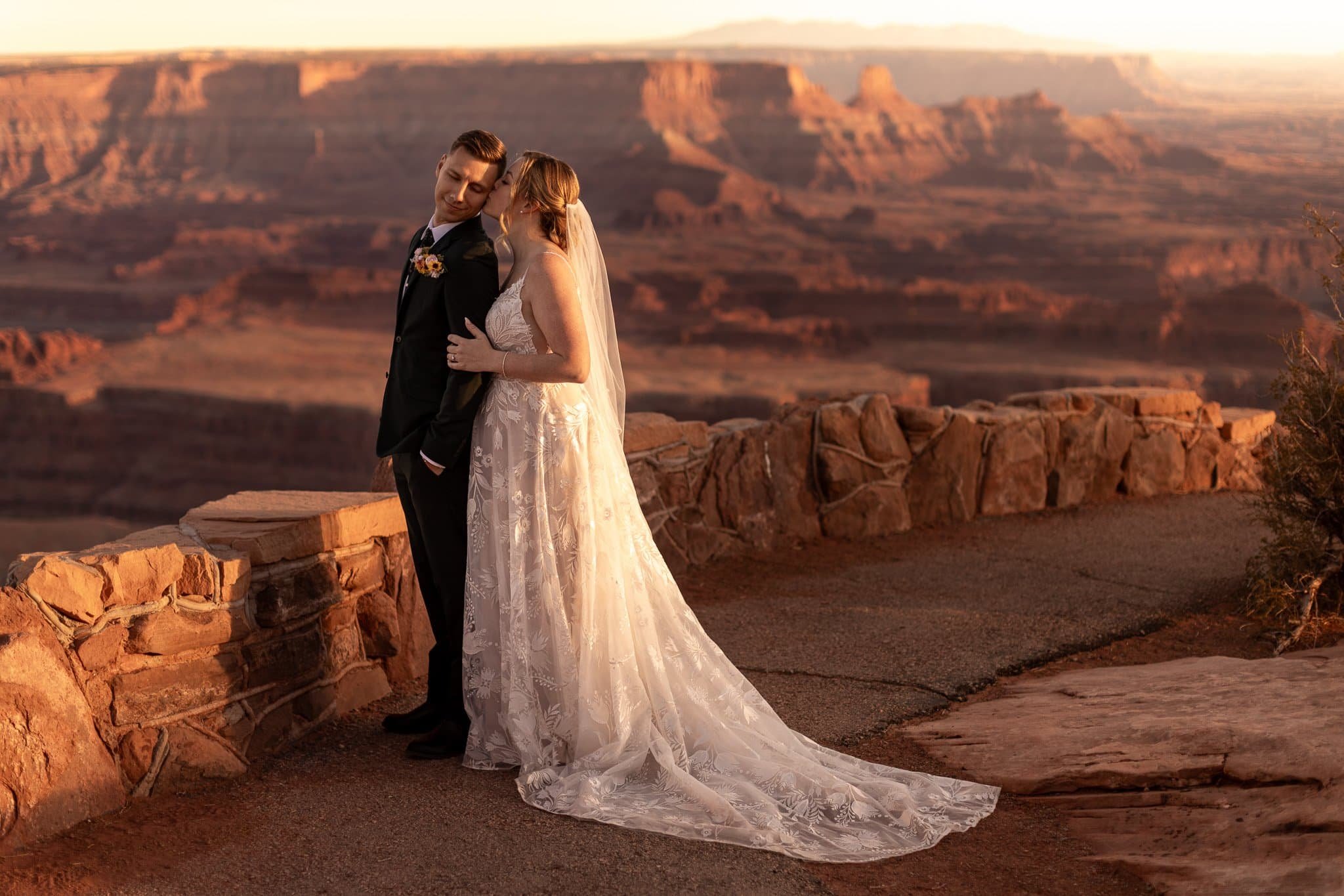Destination wedding photographer captures couple at golden hour in Moab Utah