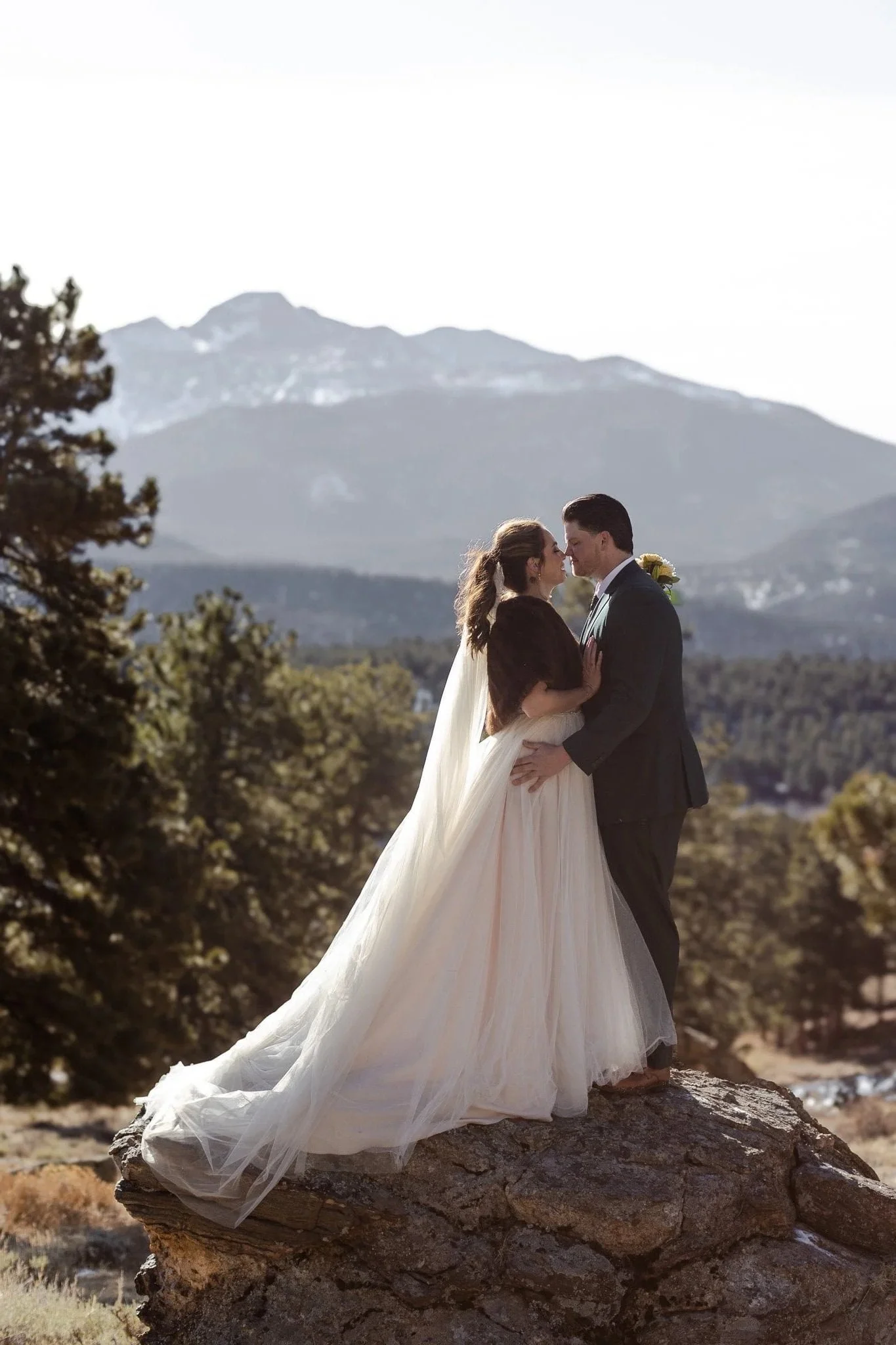 Colorado wedding photographer captures elopement at Rocky Mountain National Park