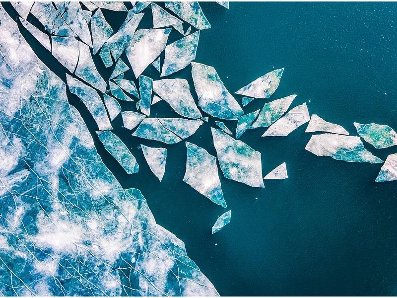 Birdseye Lake Ice Cracks 1.jpg