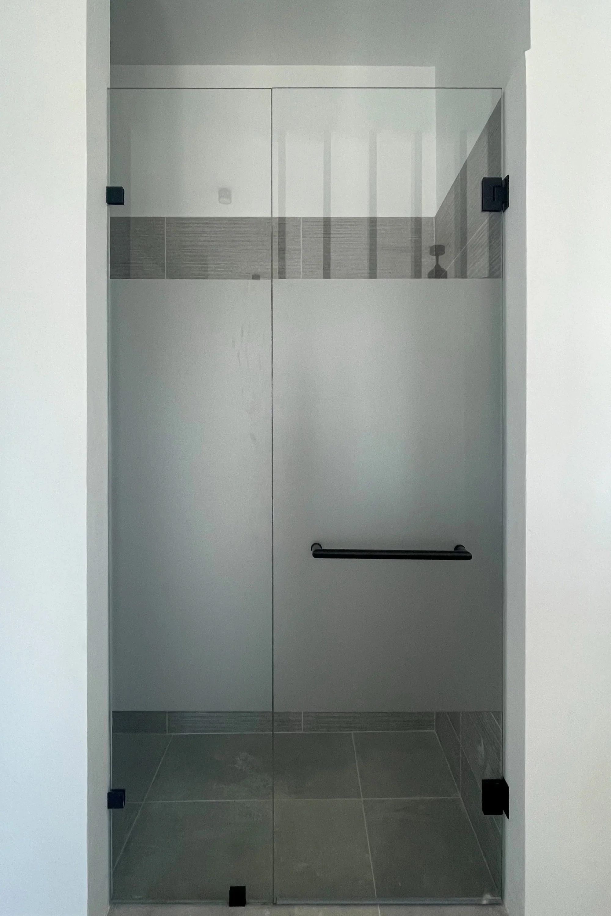 2+Cabin+shower%281%29.jpg