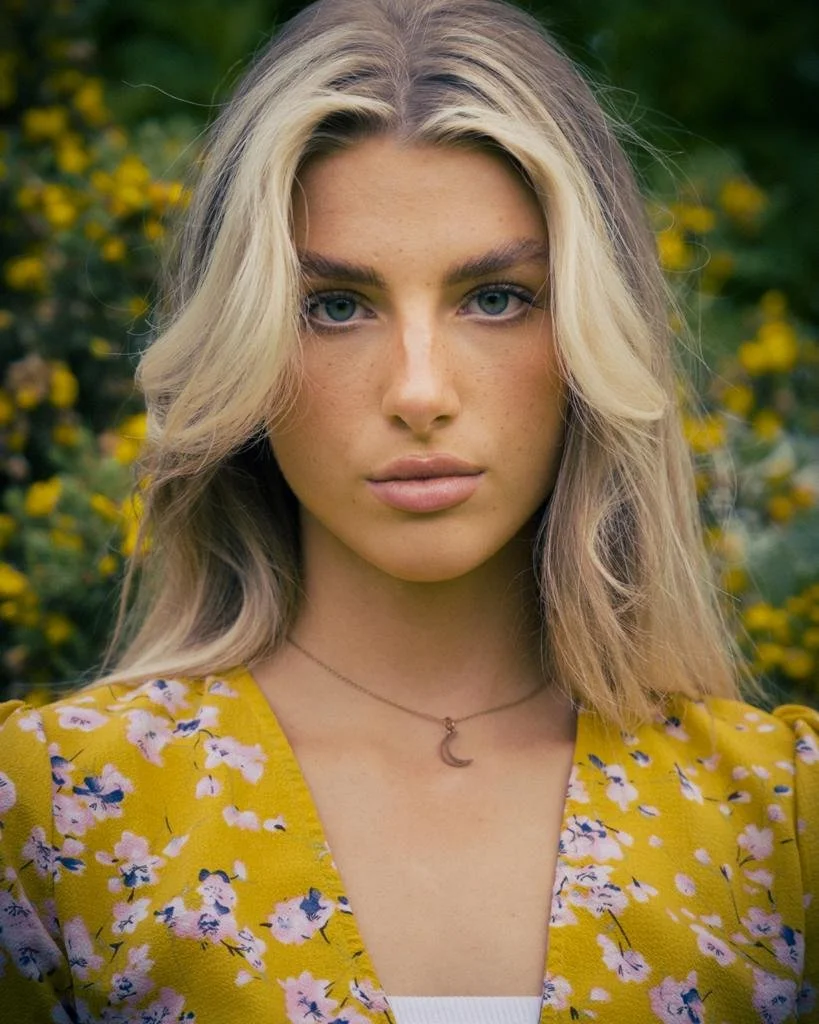 Annie collaboration with Studio93.