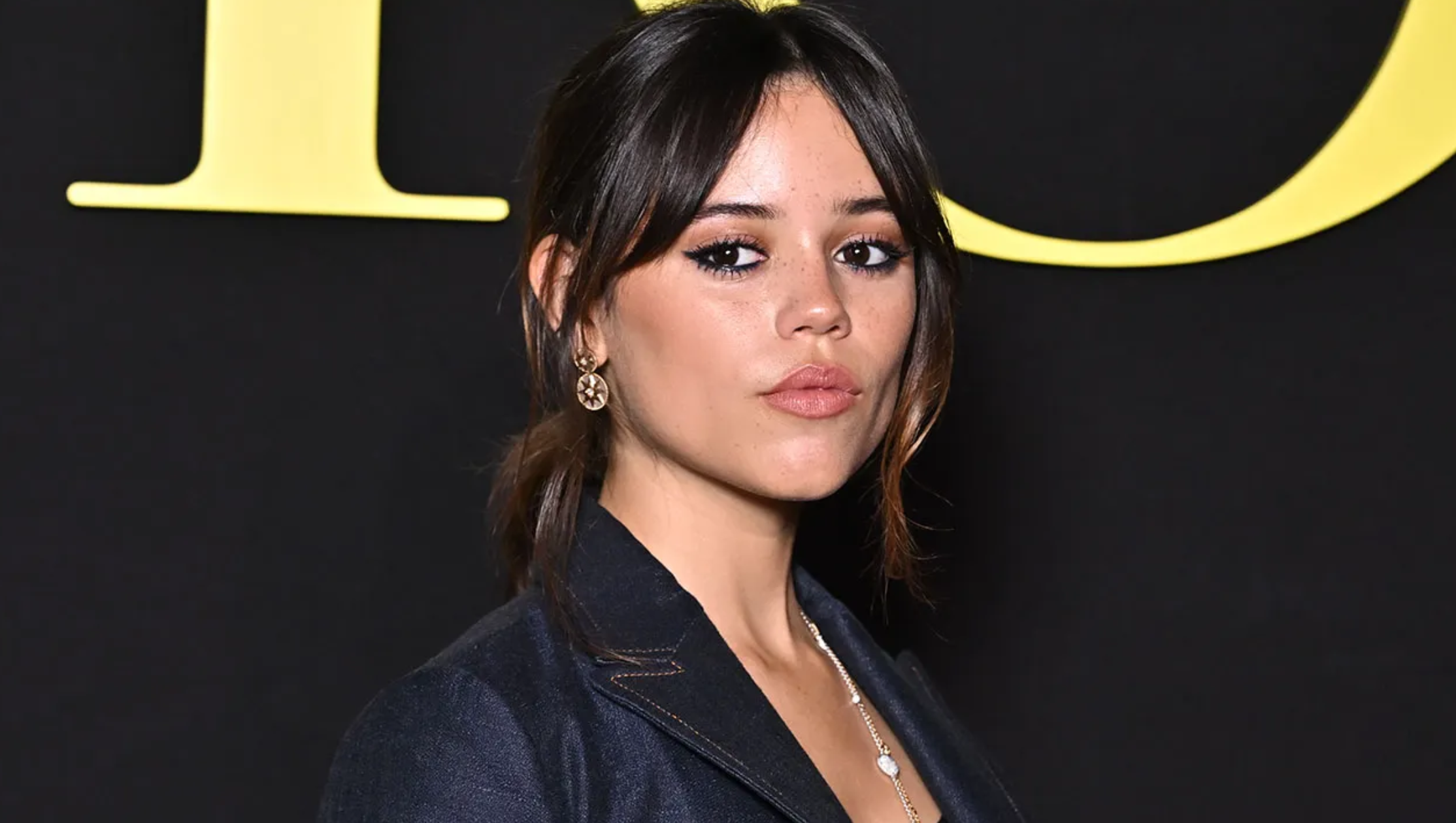 jenna ortega daily on X: jenna ortega with the cast of Scream VI