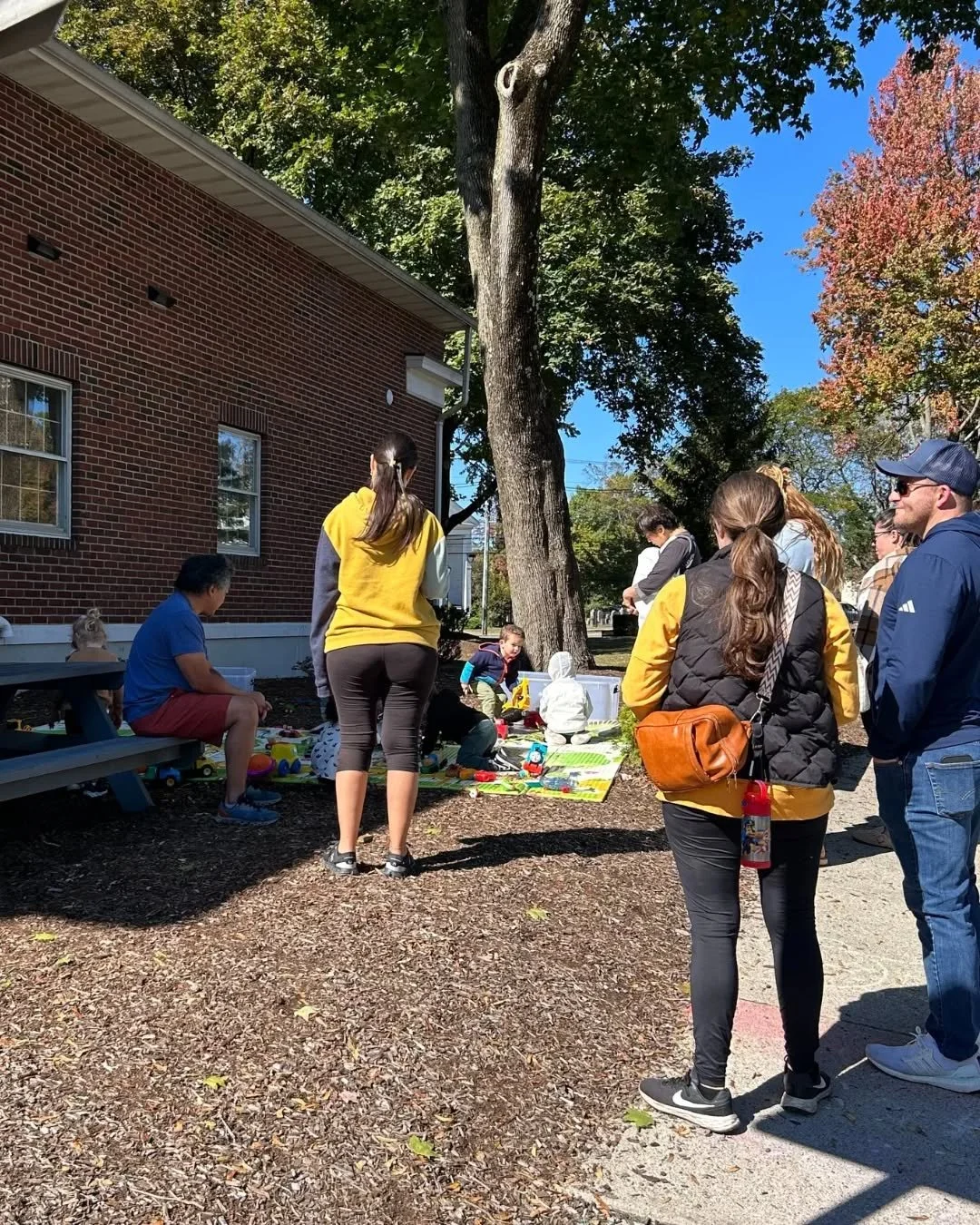 Thanks to everyone who came to our Touch-A-Truck Event with the Midland Park DPW !!! We hope you had fun and can't wait to see you again next year~

#midland #midlandpark #touch #touchatruck #down #publicworks #publicevent #childrensprogram #bergenco