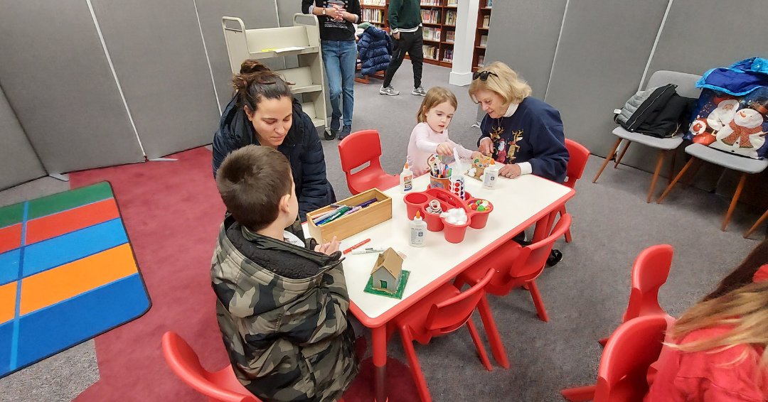 Last week on Saturday, the Junior Friends of the library hosted their Gingerbread House Craft !!! We're so glad everyone had fun and can't wait to see you all at our next craft!!⁠
⁠
#craft #gingerbreadcraft #junior #juniorfriends